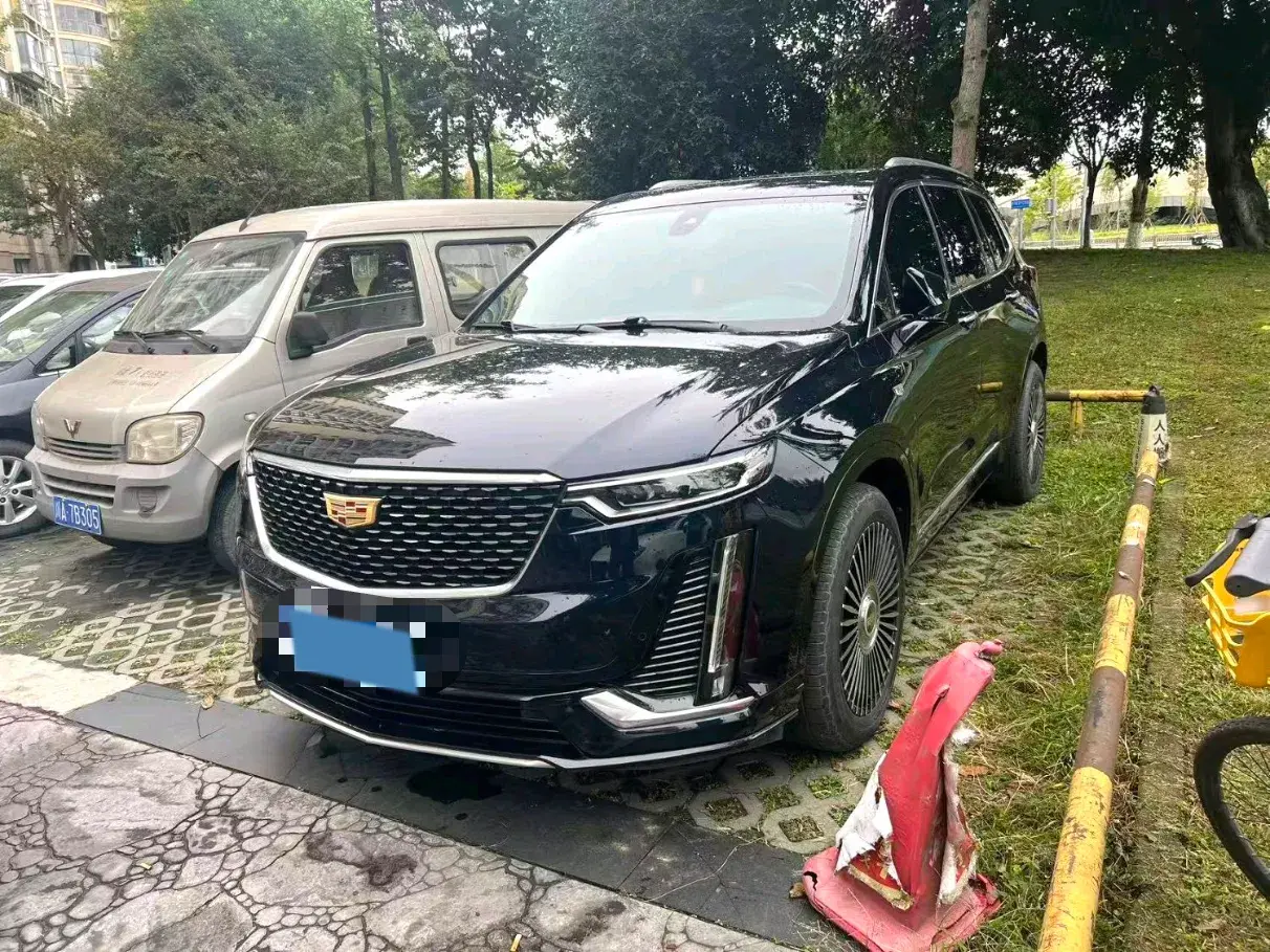 2021 CADILLAC XT6 view 1