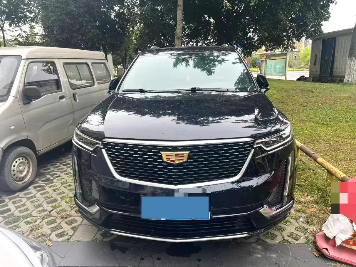 2021 CADILLAC XT6 thumbnail 2