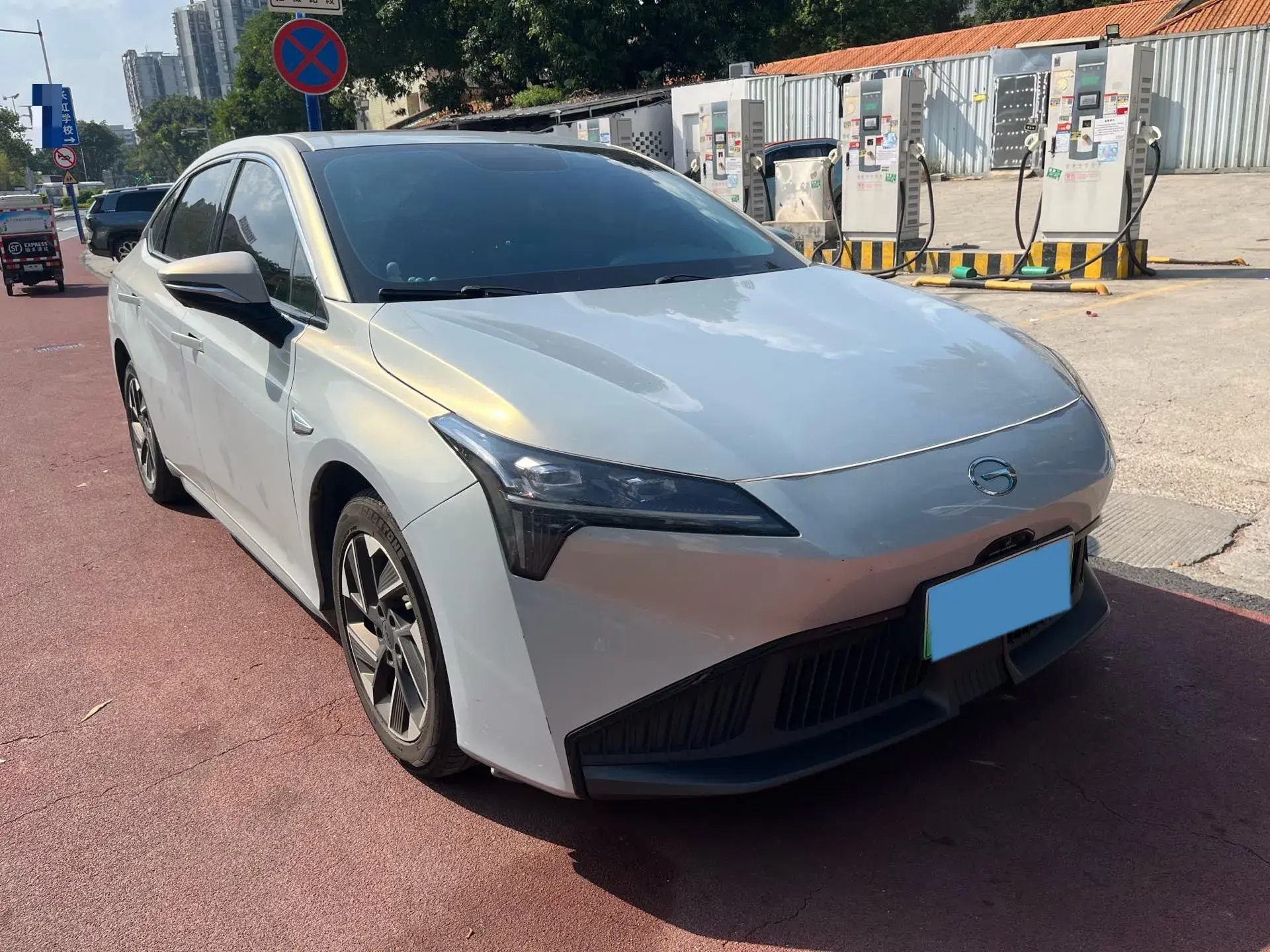 2023 AION S thumbnail 3