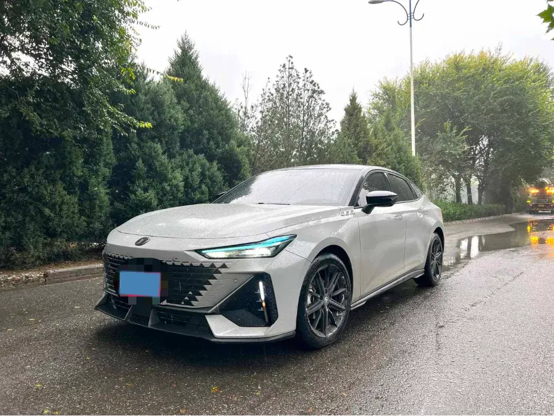 2022 CHANGAN UNI-V view 1