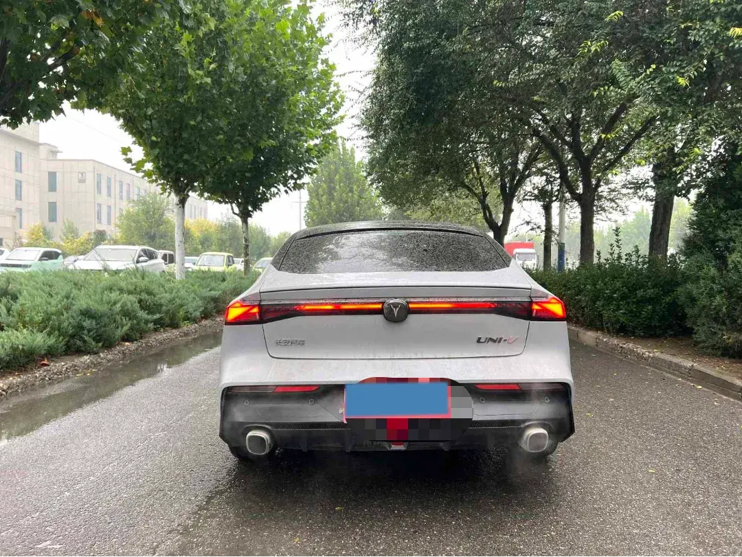 2022 CHANGAN UNI-V thumbnail 3