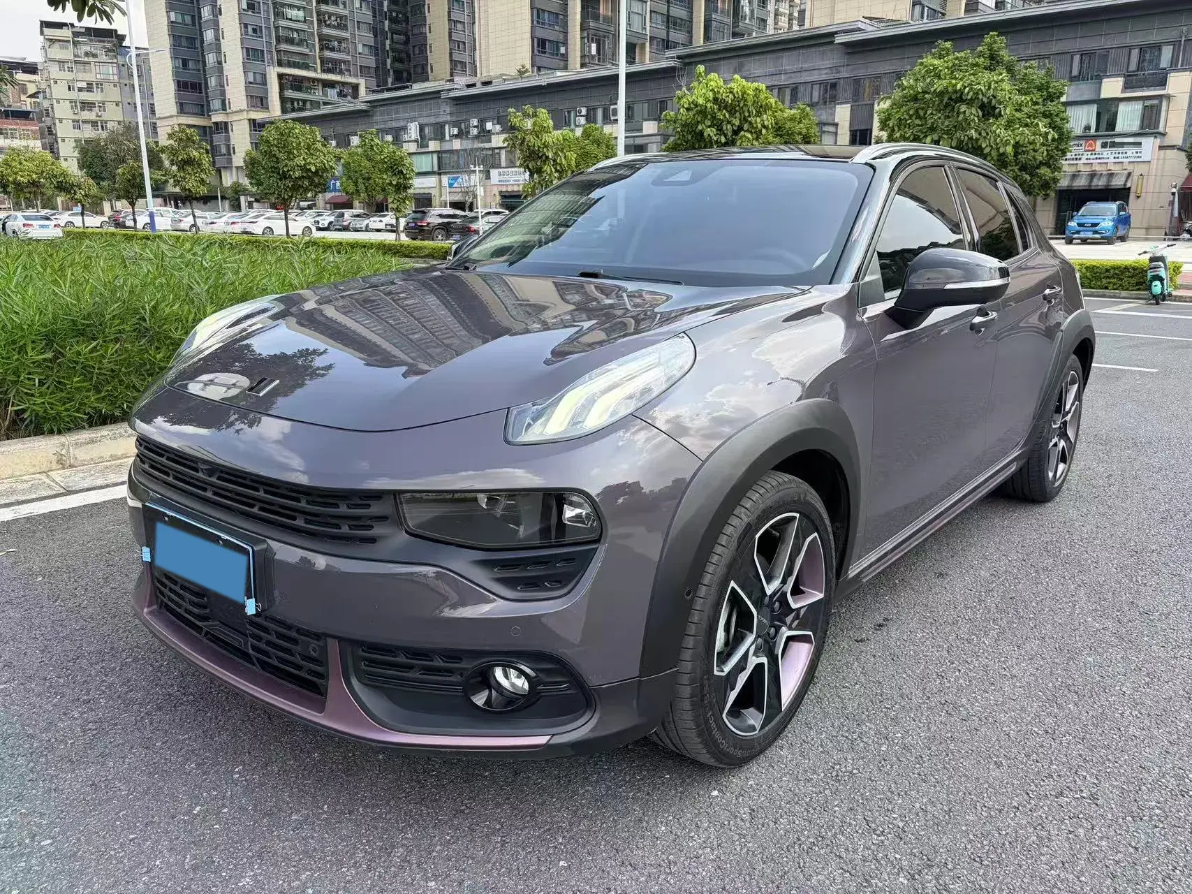2021 LYNK&CO 02 view 1