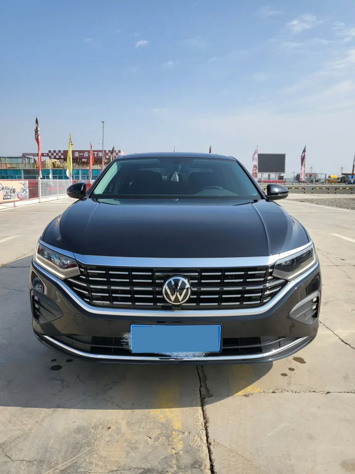 2024 VOLKSWAGEN PASSAT thumbnail 2