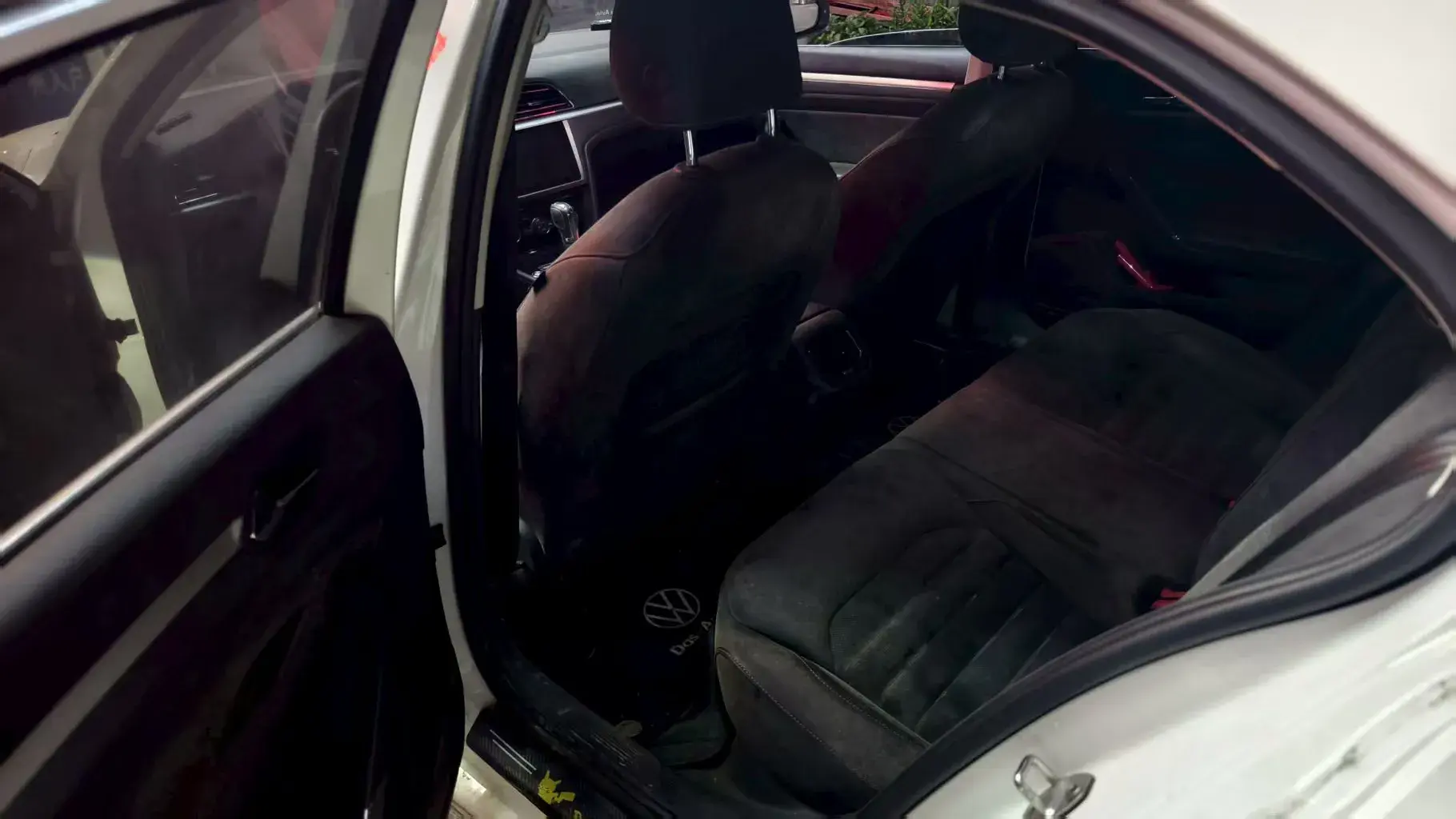 2019 VOLKSWAGEN LAMANDO thumbnail 3