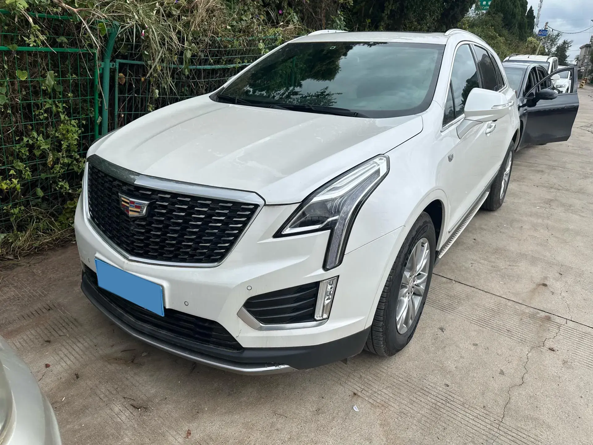 2021 CADILLAC XT5 view 1