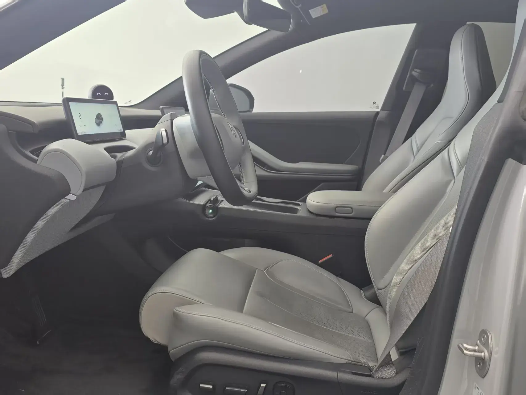 2023 NIO ET5T thumbnail 4