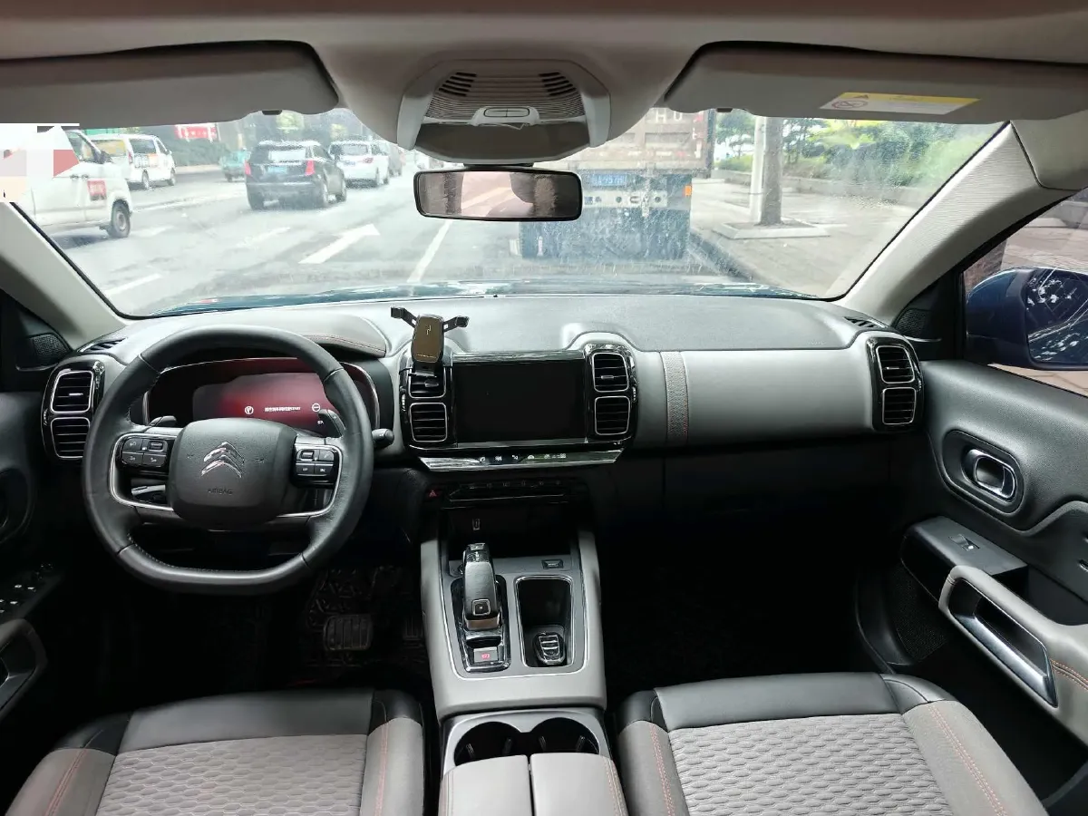 2019 Citroen C5 Aircross 1.6T 167HP L4 6AT,autocango,china used car exporter,china ev exporter,chinese used car exporter,chinese used ev exporter