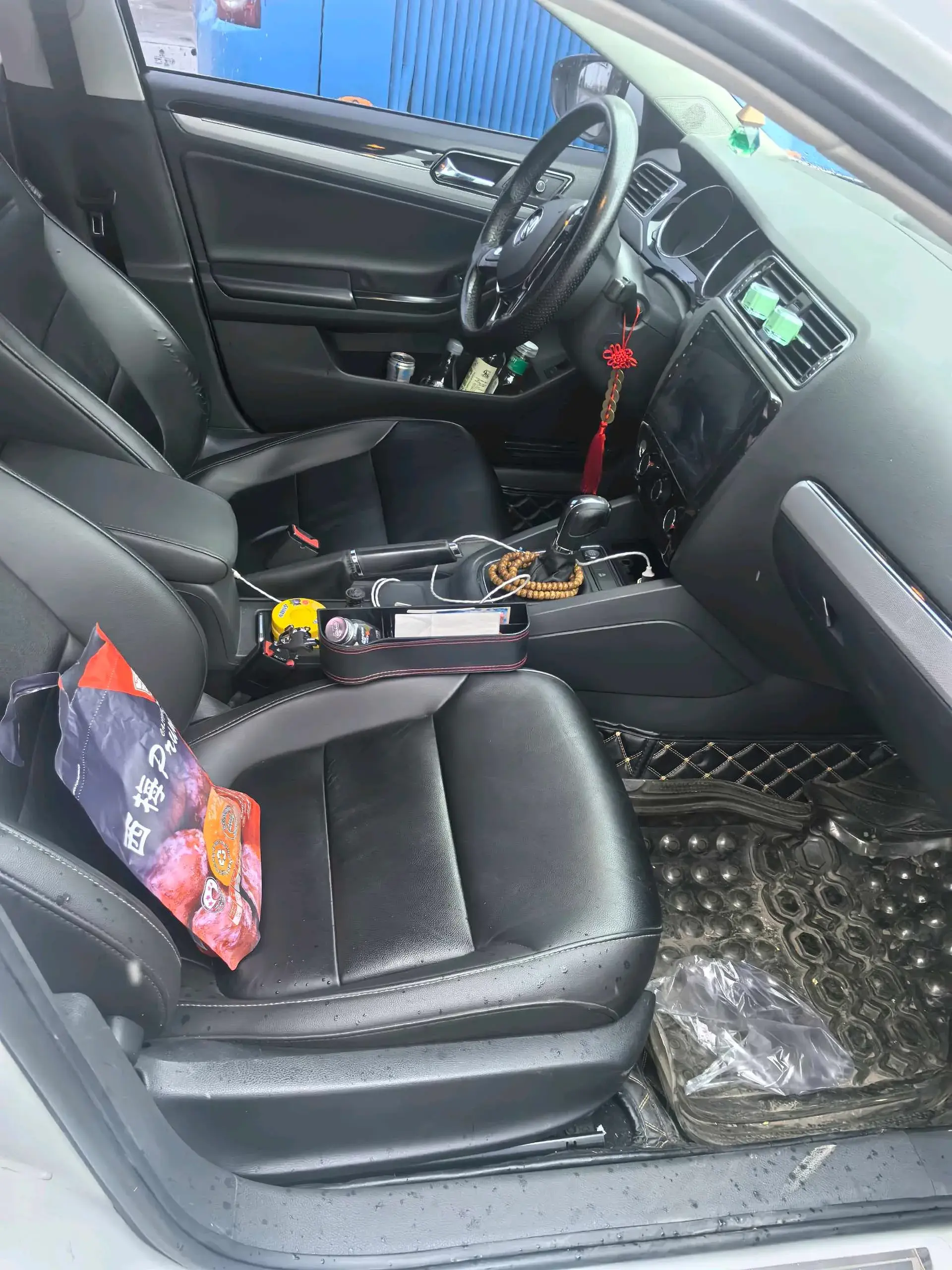 2018 VOLKSWAGEN SAGITAR thumbnail 4