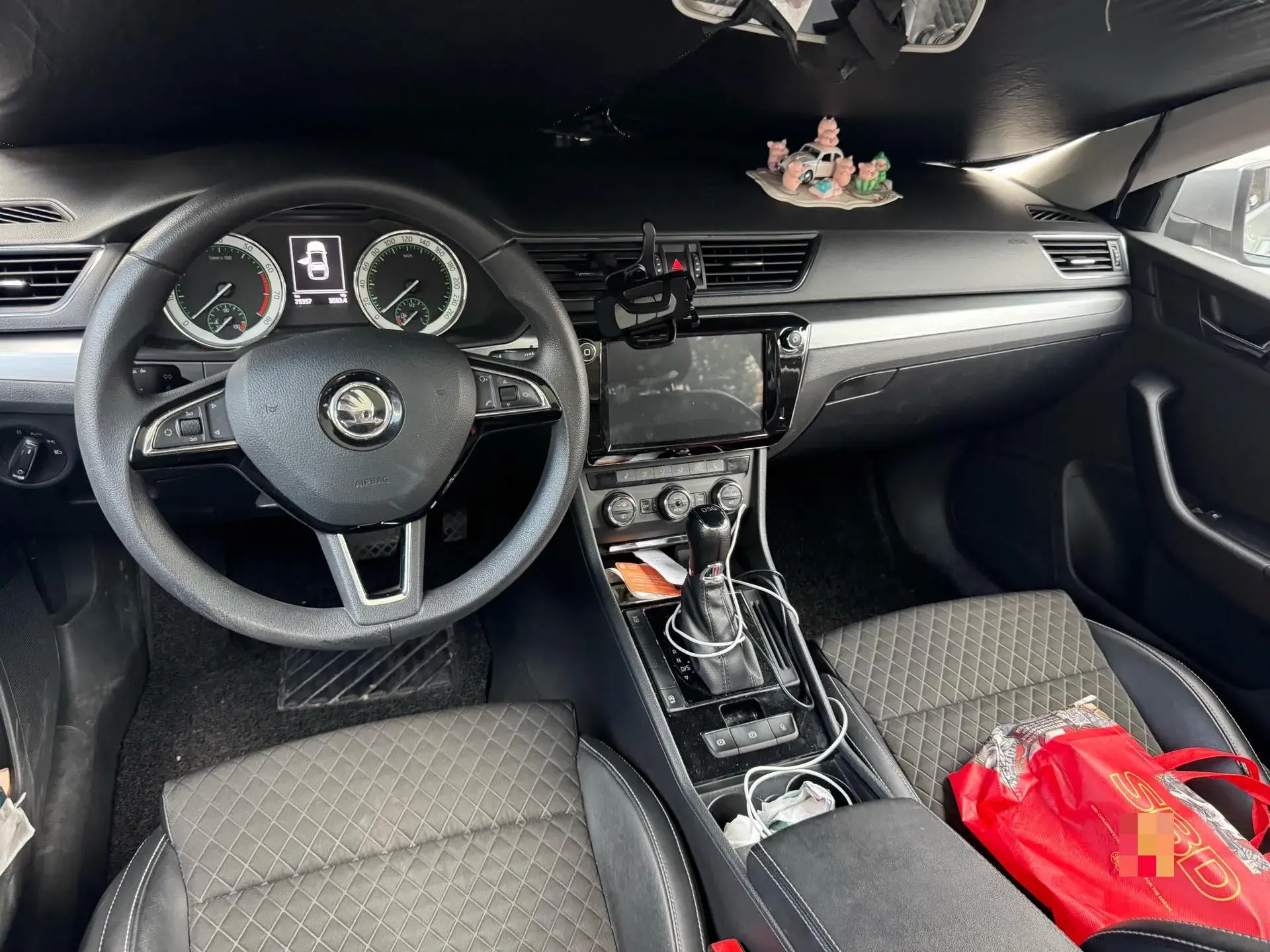 2016 SKODA SUPERB thumbnail 4