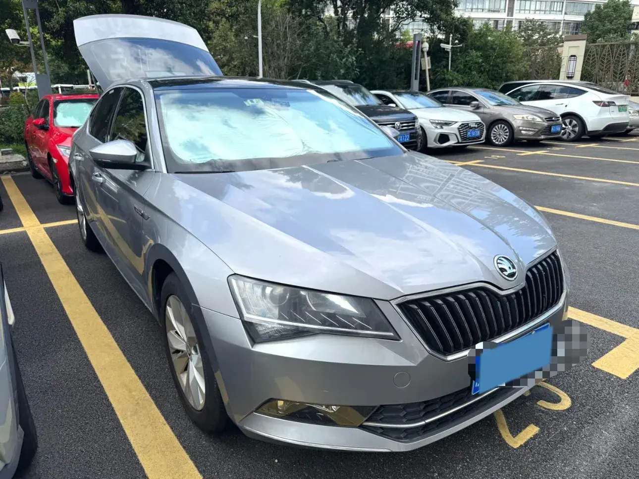 2016 SKODA SUPERB thumbnail 3