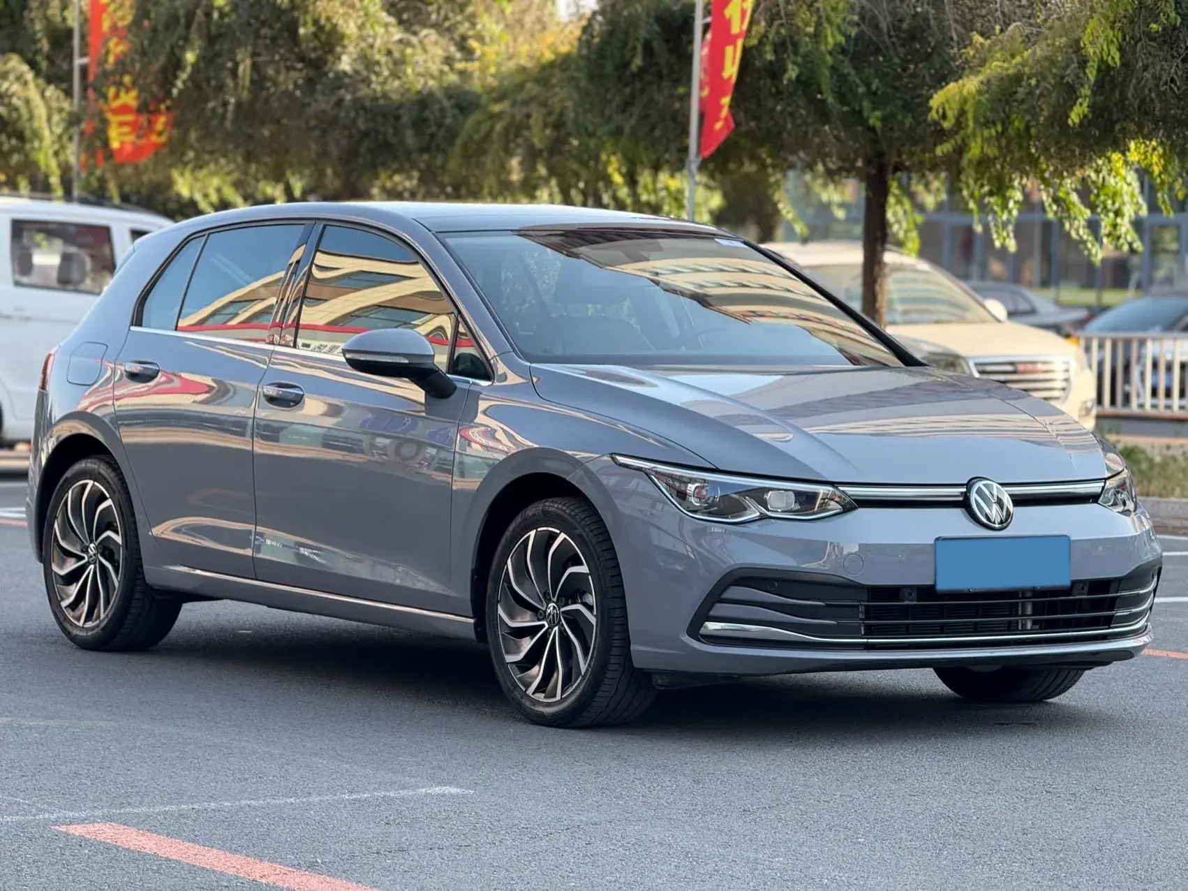 2021 VOLKSWAGEN GOLF thumbnail 3