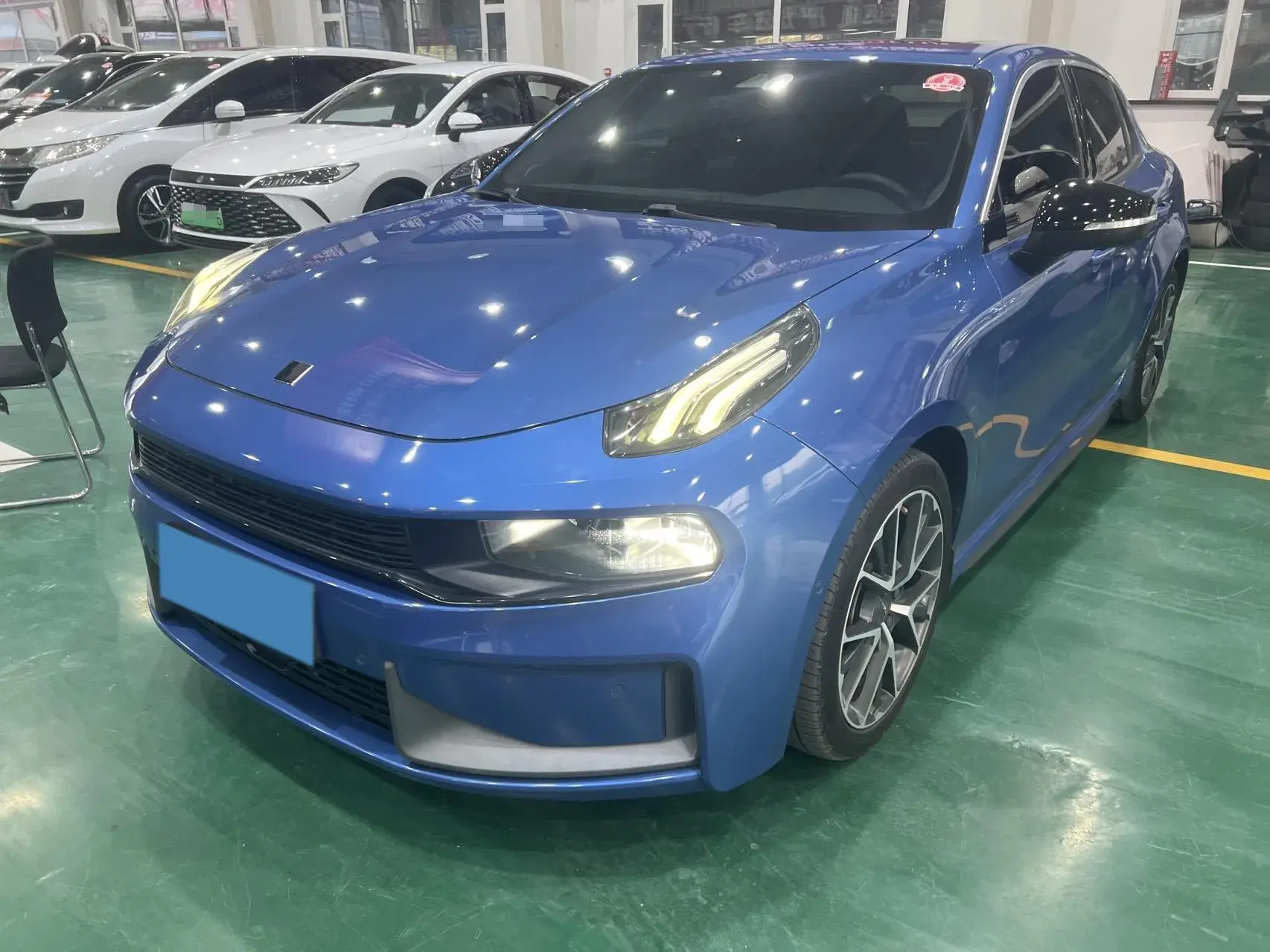 2019 LYNK&CO 03 view 1