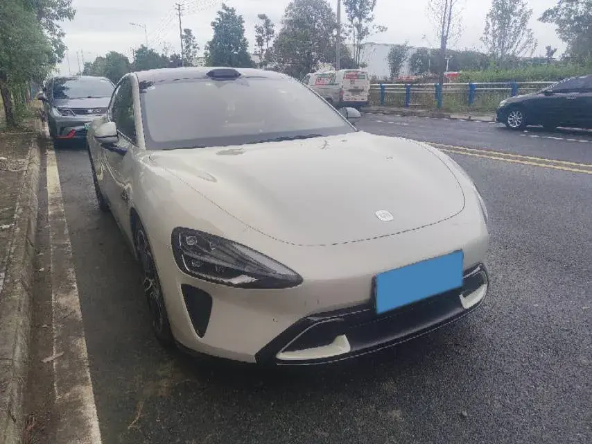 2024 MI SU7 thumbnail 2