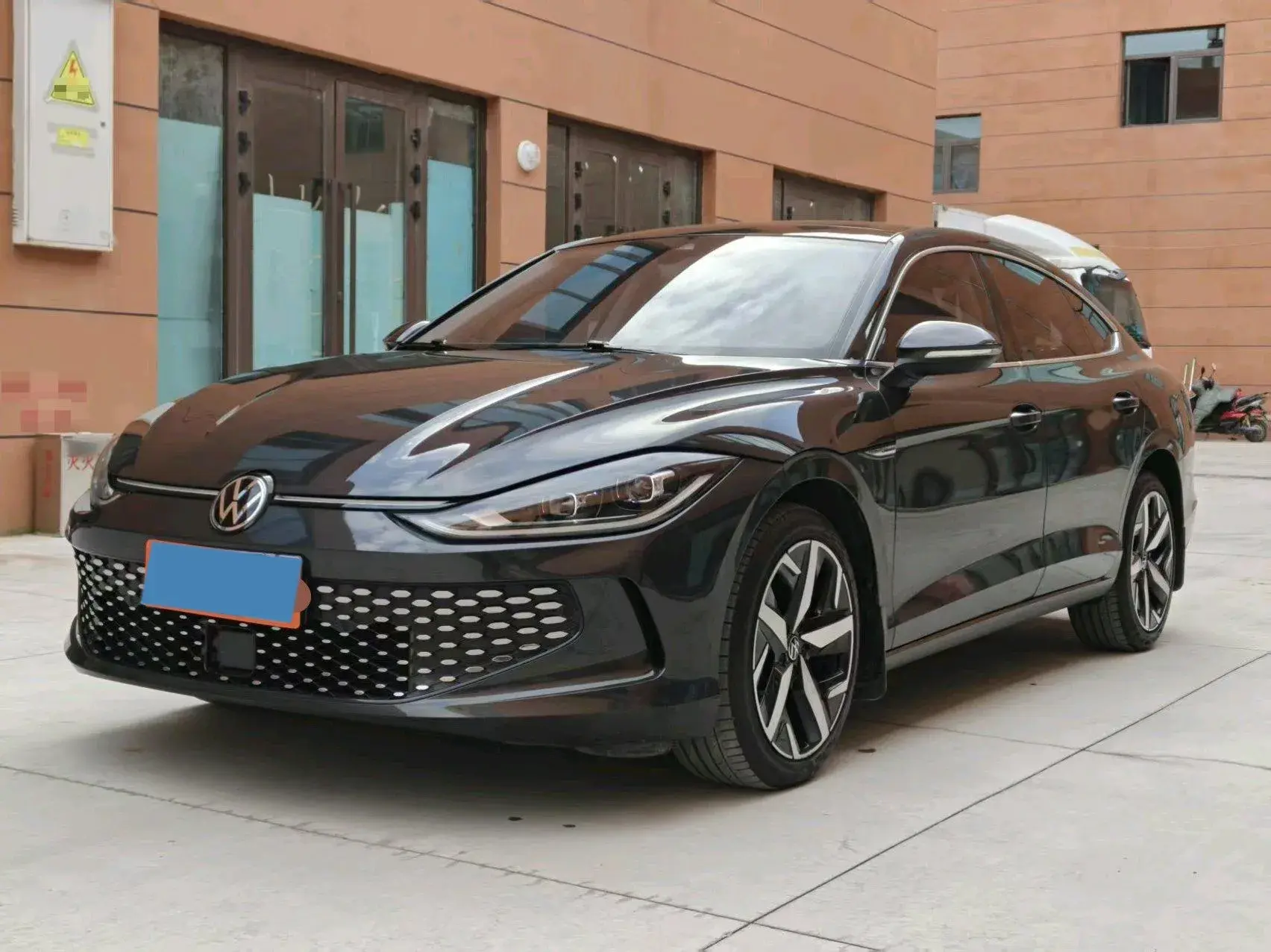 2023 VOLKSWAGEN LAMANDO view 1