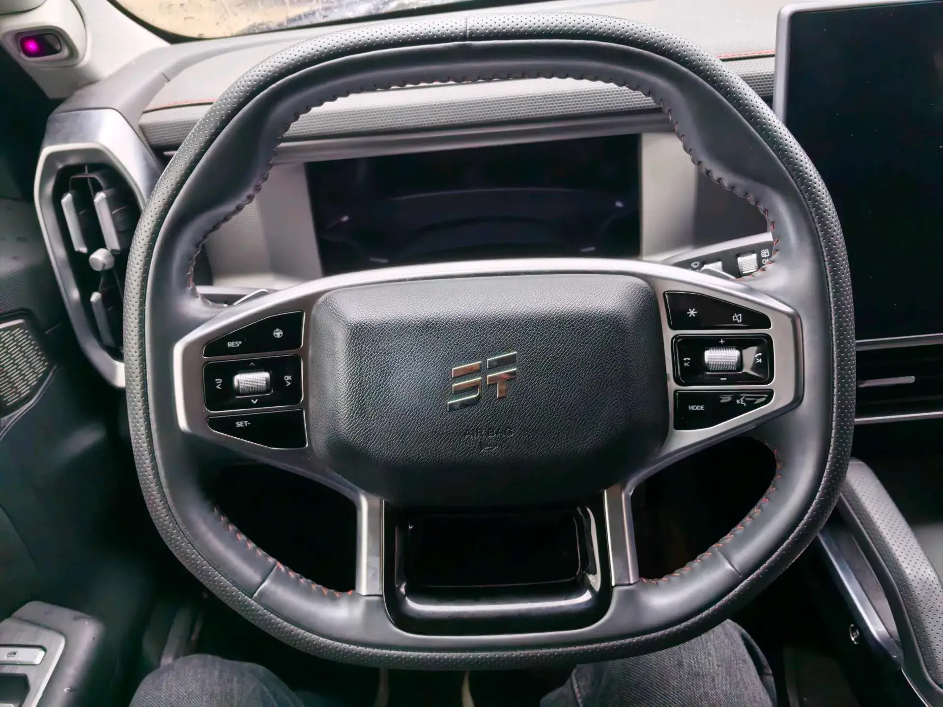 2023 JETOUR TRAVELLER thumbnail 2