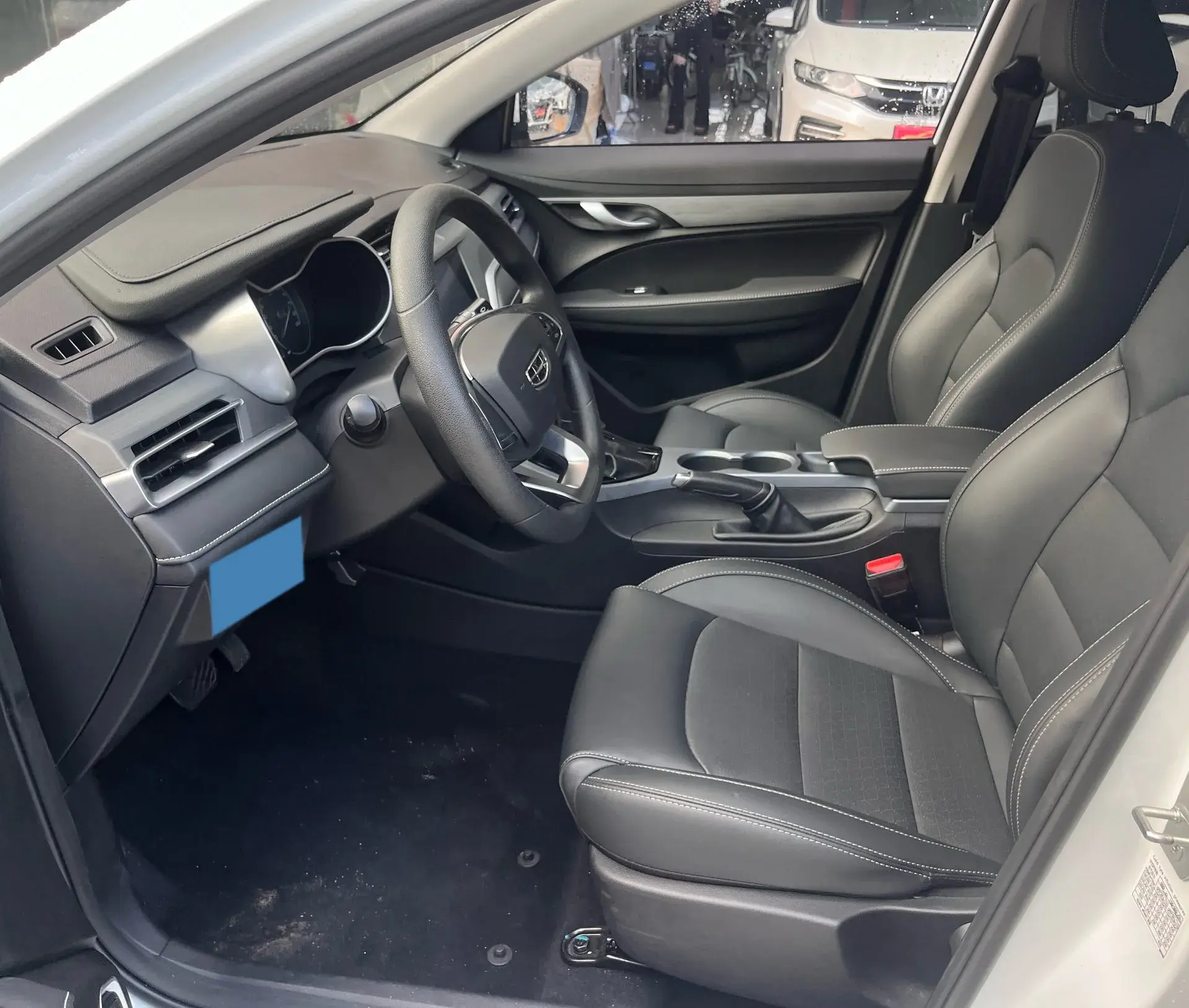 2021 GEELY EMGRAND thumbnail 3