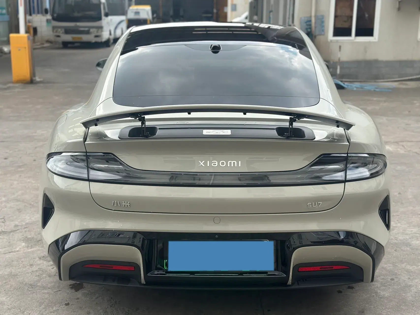 2024 MI SU7 thumbnail 4