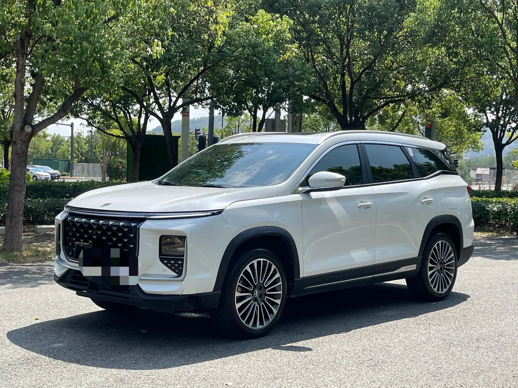 2023 JETOUR X70 view 1