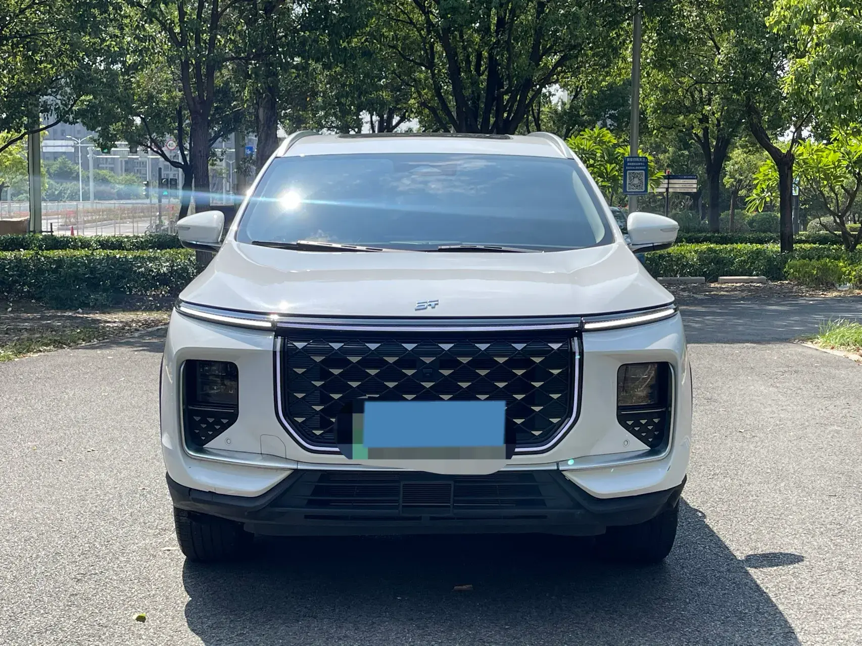 2023 JETOUR X70 thumbnail 2