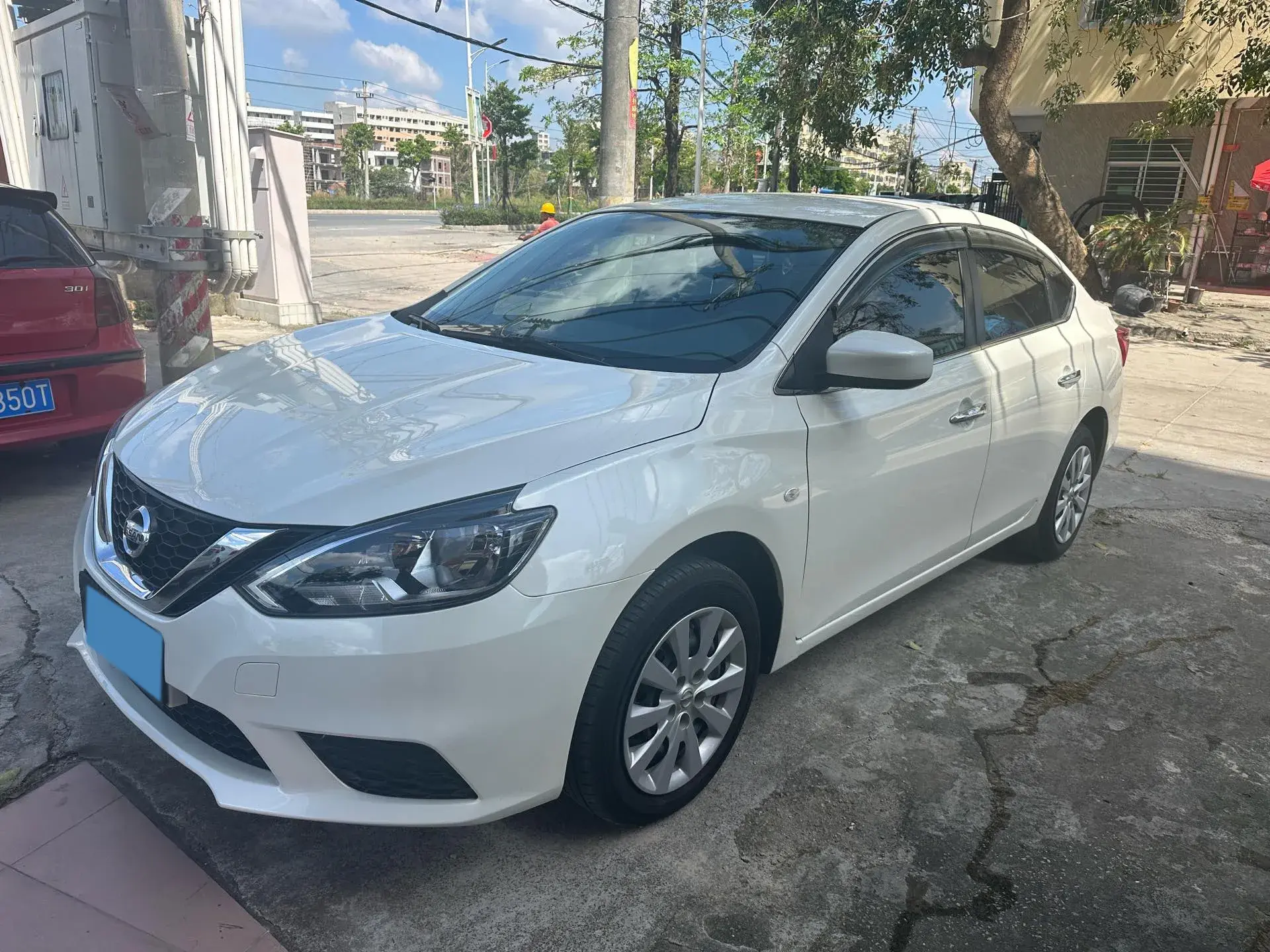 2019 NISSAN SYLPHY view 1