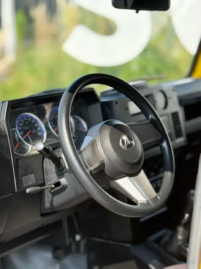 2019 BAW Battle Flag 1.5T 136HP L4 5MT,autocango,china used car exporter,china ev exporter,chinese used car exporter,chinese used ev exporter