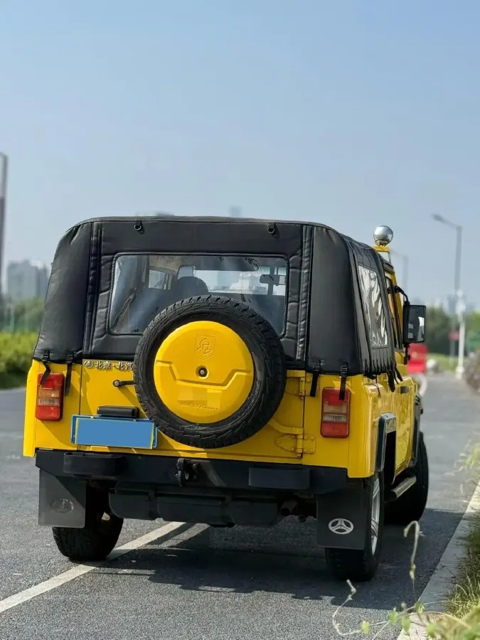 2019 BAW Battle Flag 1.5T 136HP L4 5MT,autocango,china used car exporter,china ev exporter,chinese used car exporter,chinese used ev exporter