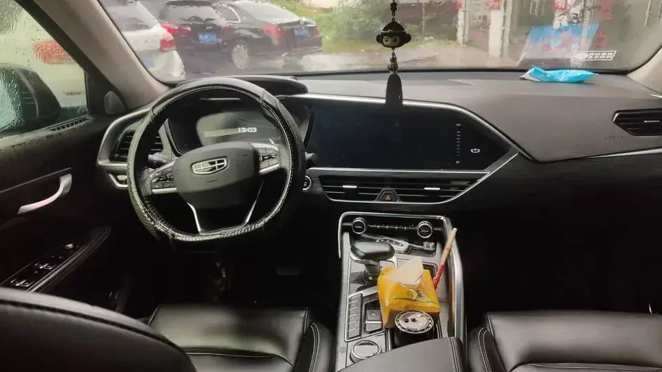 2021 GEELY TUGELLA thumbnail 4