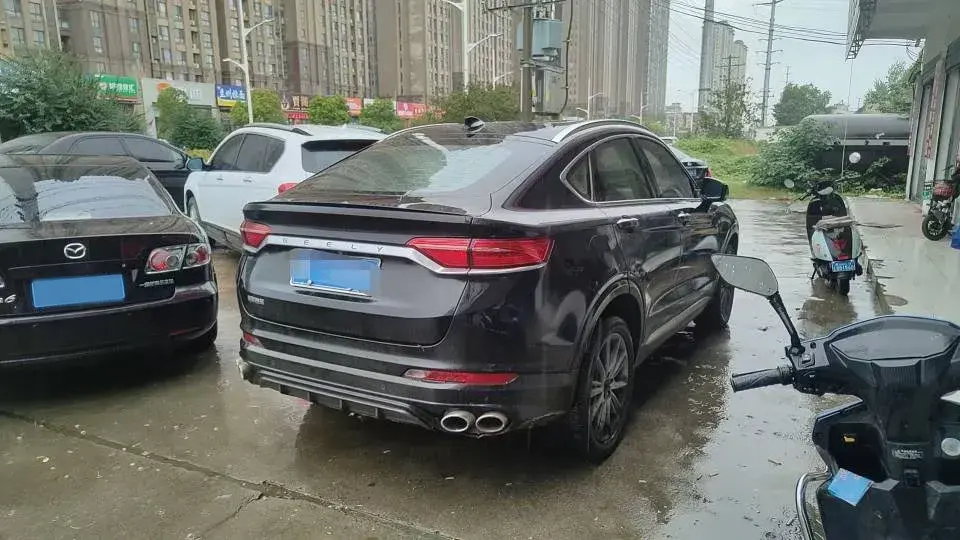 2021 GEELY TUGELLA thumbnail 3