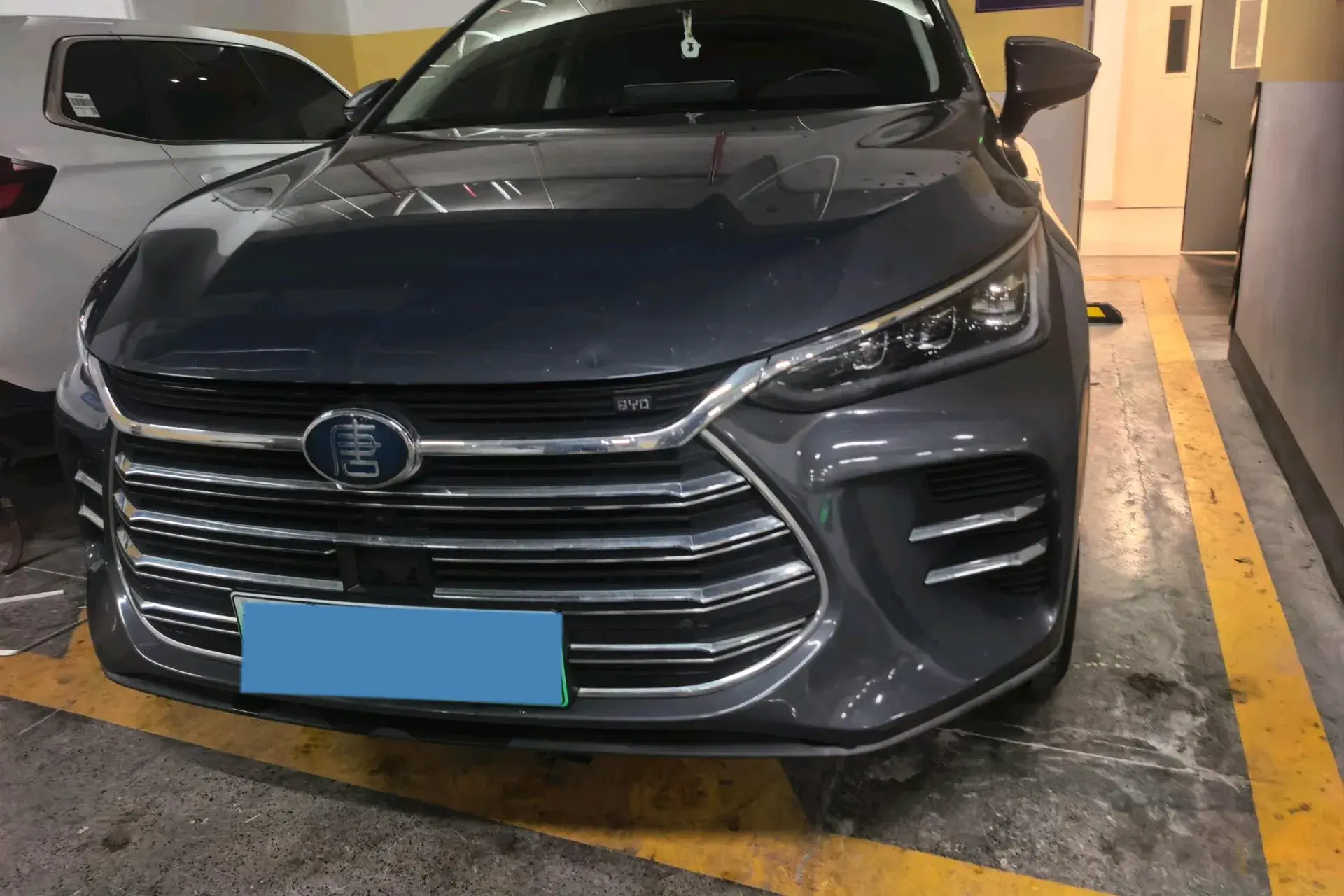 2018 BYD TANG thumbnail 2