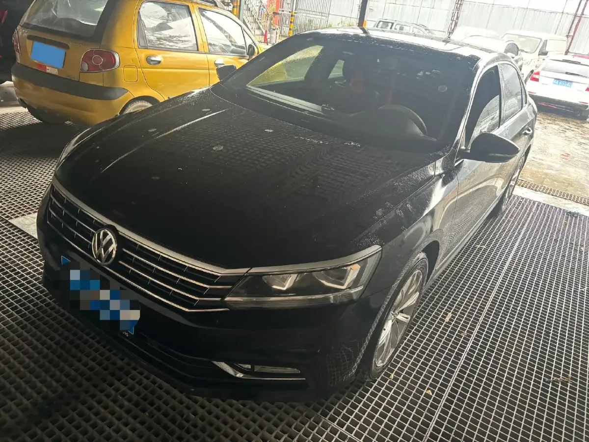 2016 Volkswagen Passat 1.8T 180HP L4 7DCT