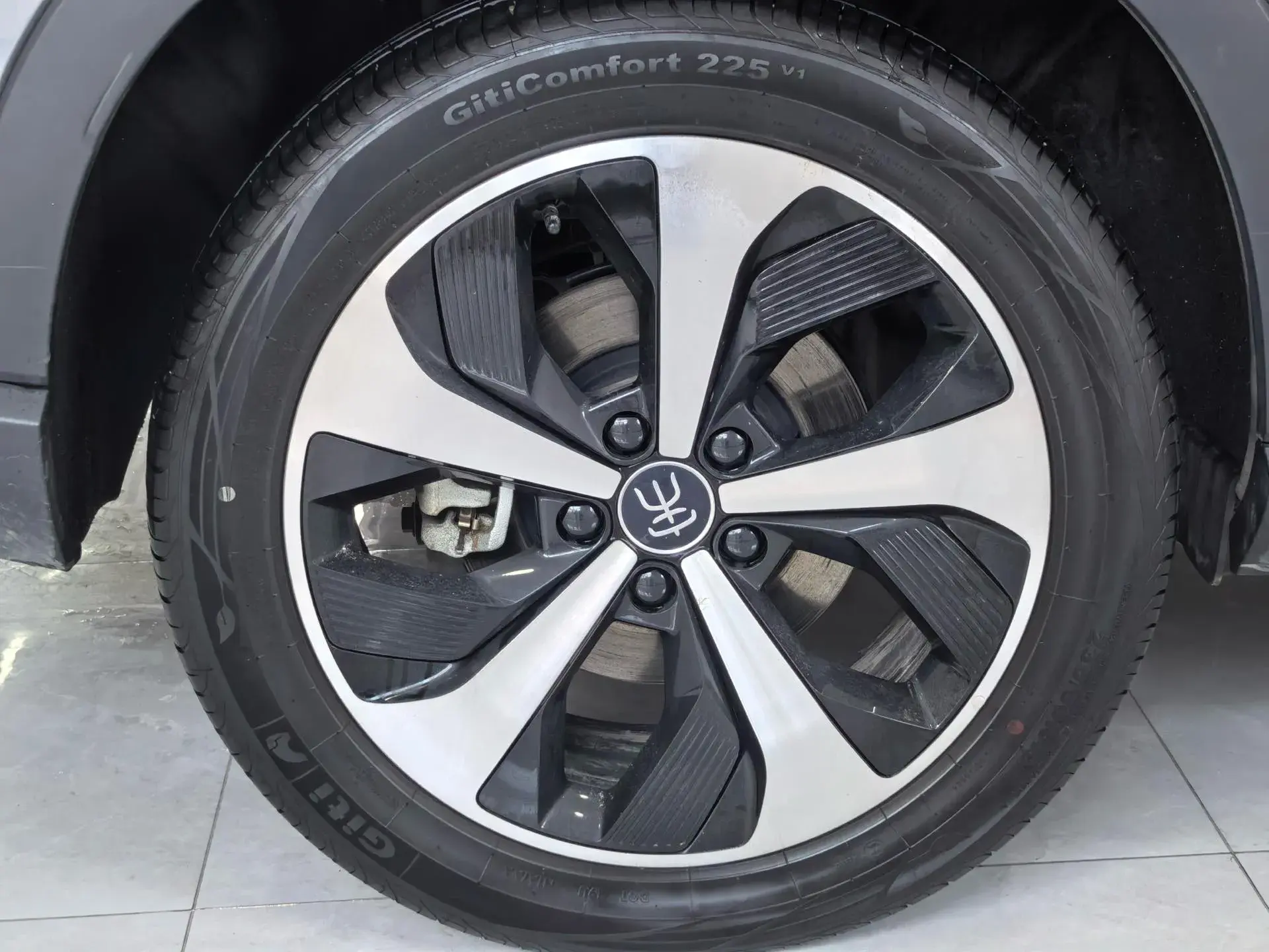 2021 BYD SONG thumbnail 3