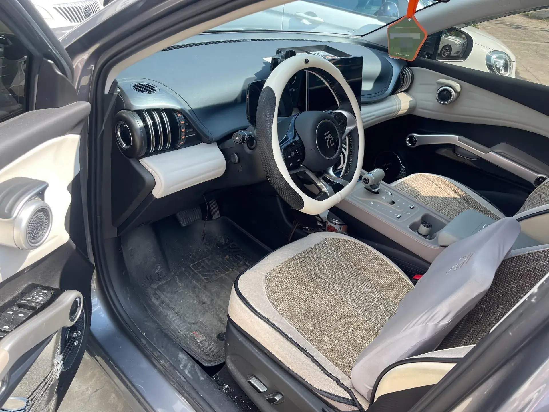 2024 BYD YUAN thumbnail 3