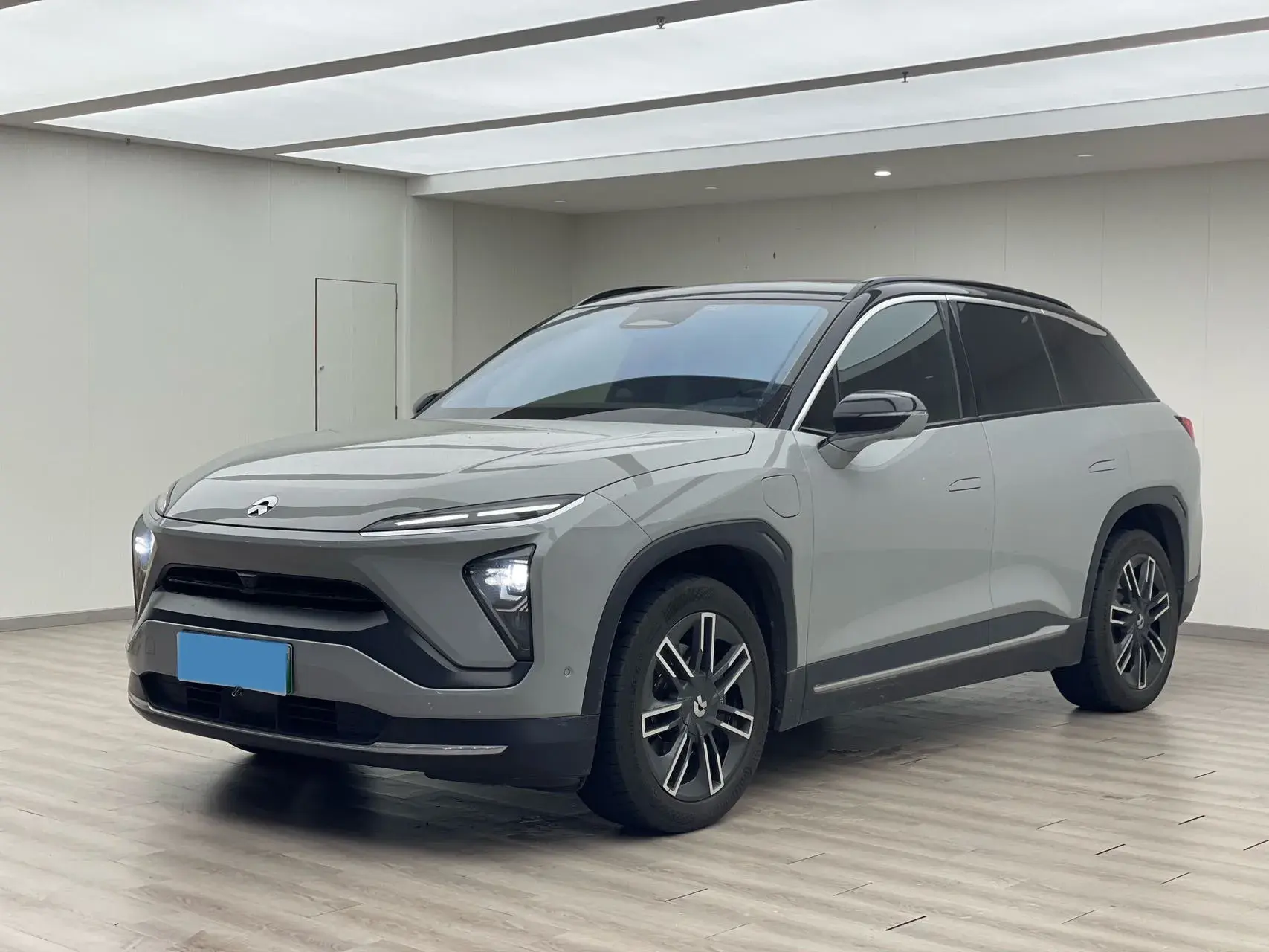 2019 NIO ES6 view 1