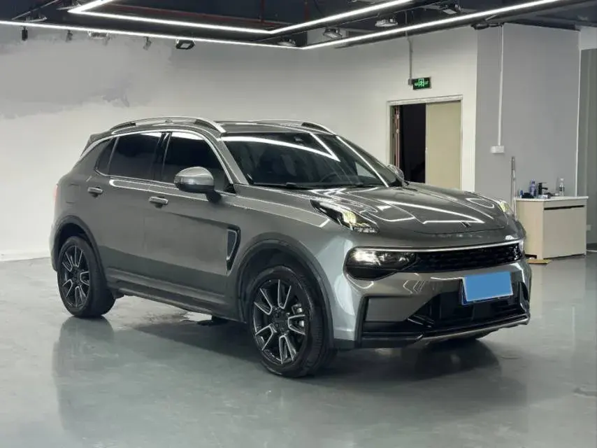 2021 LYNK&CO 01 thumbnail 3