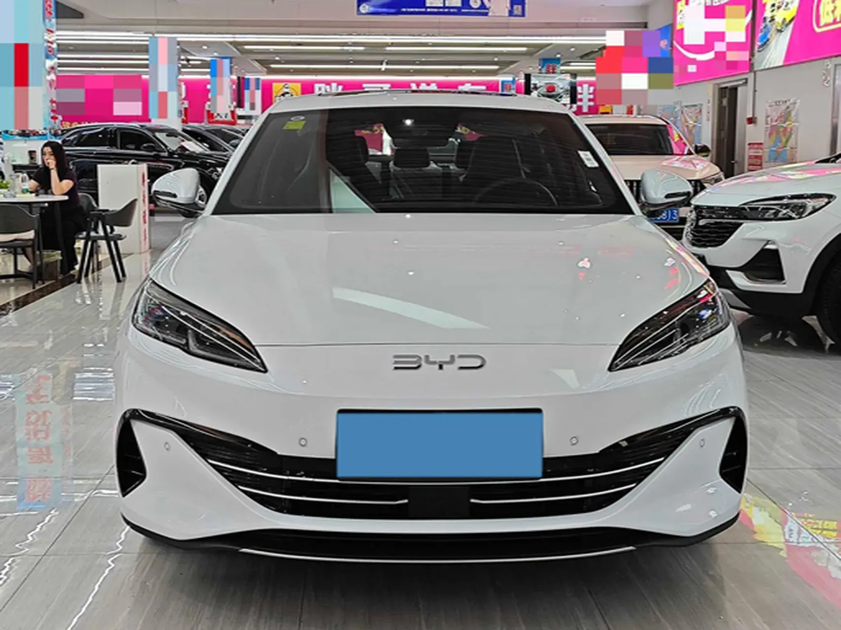 2025 BYD SEAL thumbnail 2