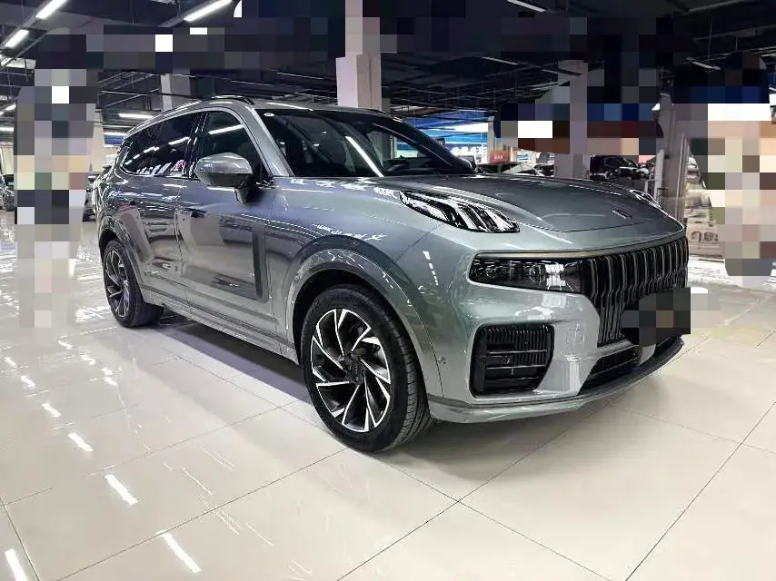 2021 LYNK&CO 09 thumbnail 3