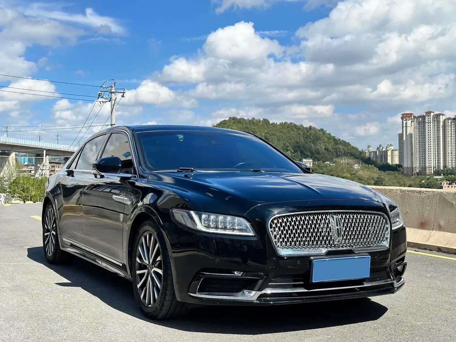 2018 LINCOLN CONTINENTAL thumbnail 3