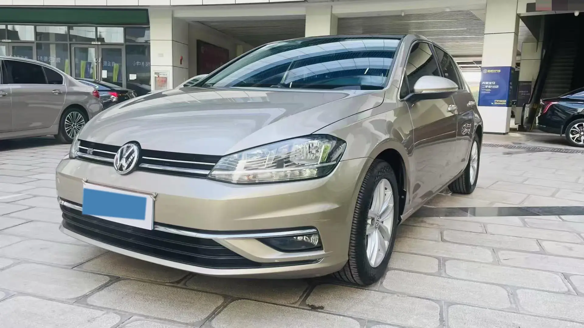 2018 VOLKSWAGEN GOLF view 1