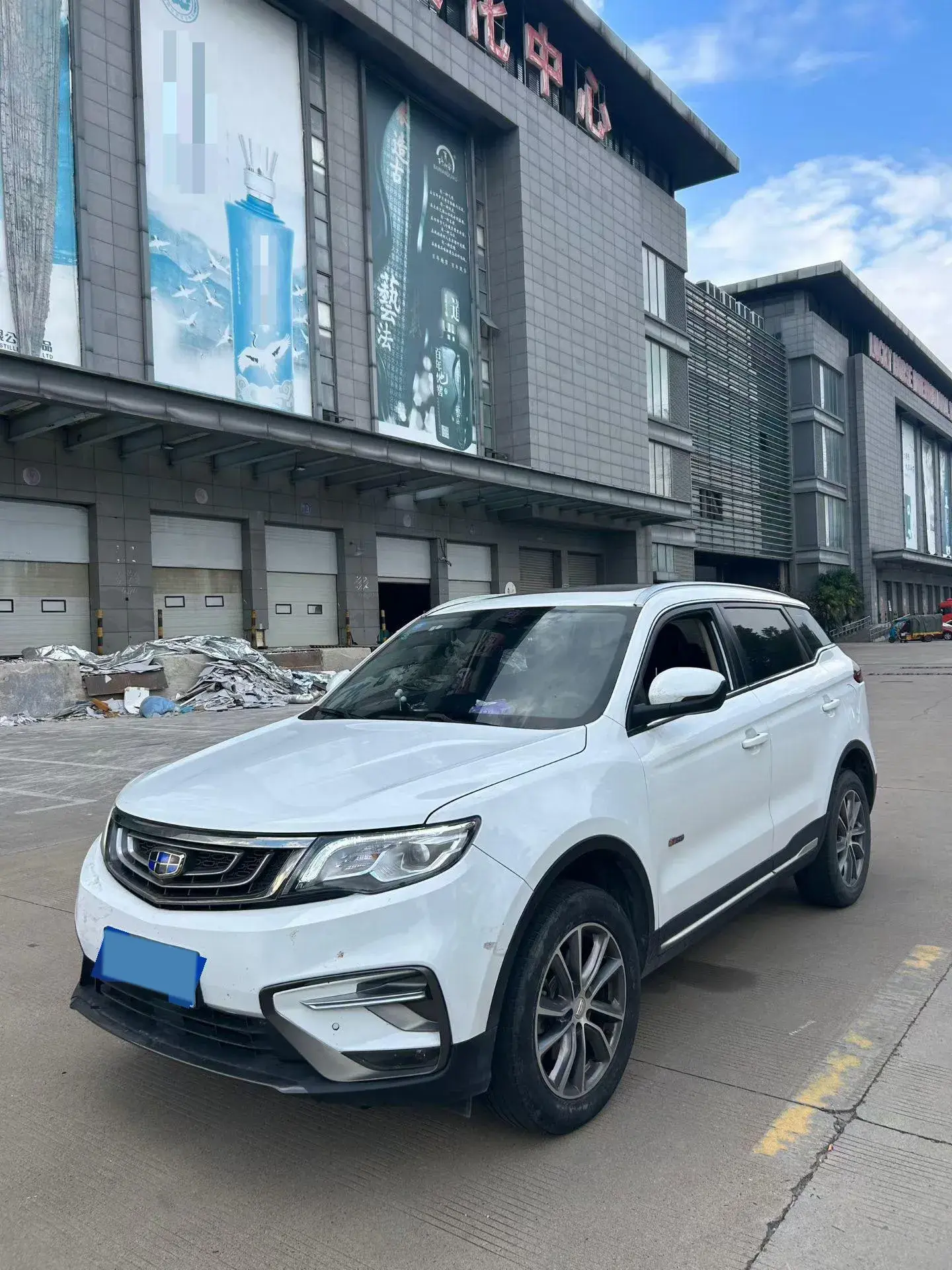2018 GEELY AZKARRA view 1