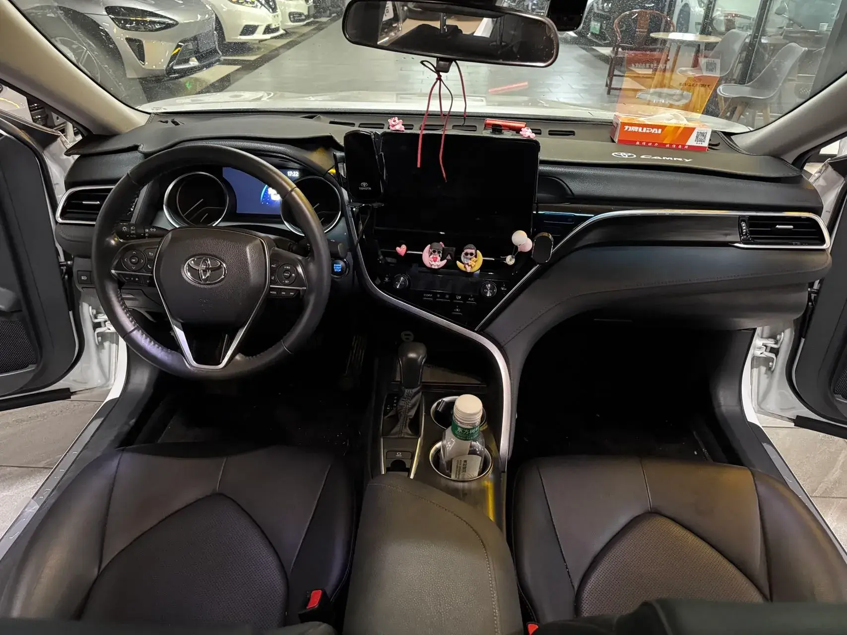 2023 TOYOTA CAMRY thumbnail 4