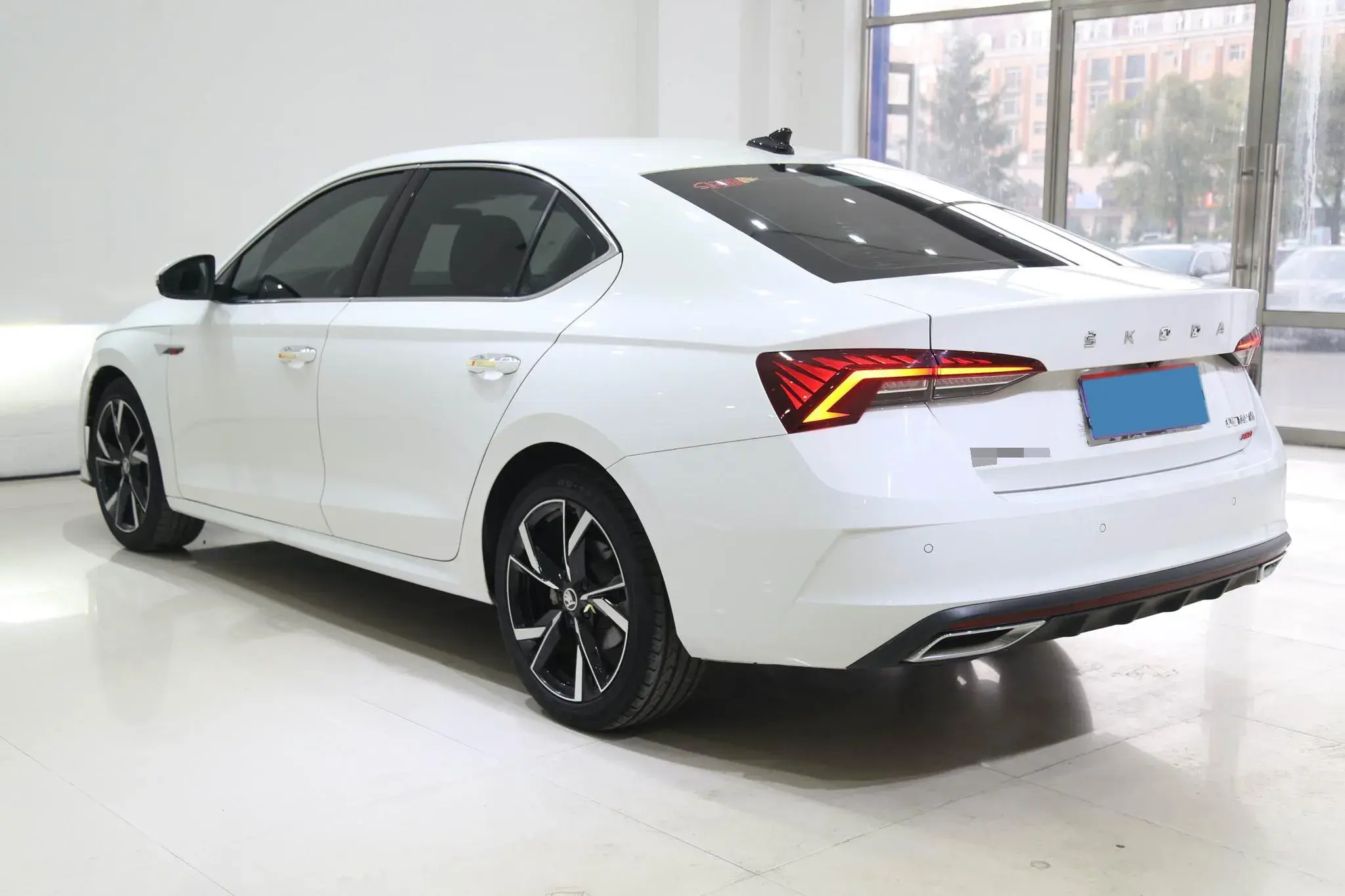 2022 SKODA OCTAVIA thumbnail 4