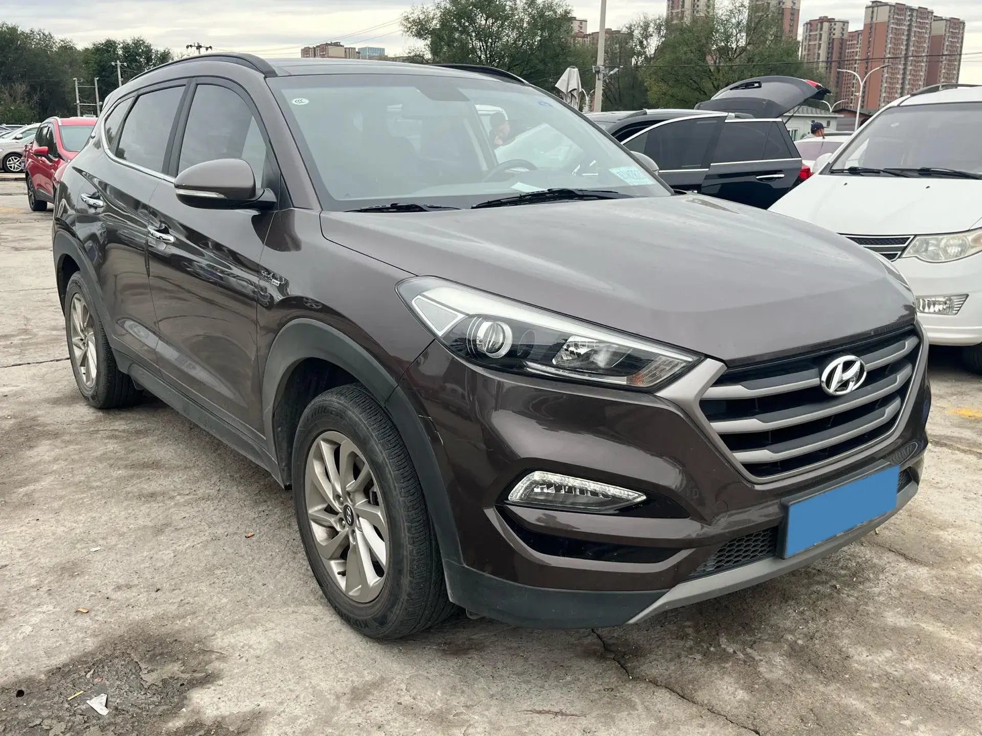 2015 HYUNDAI TUCSON thumbnail 2