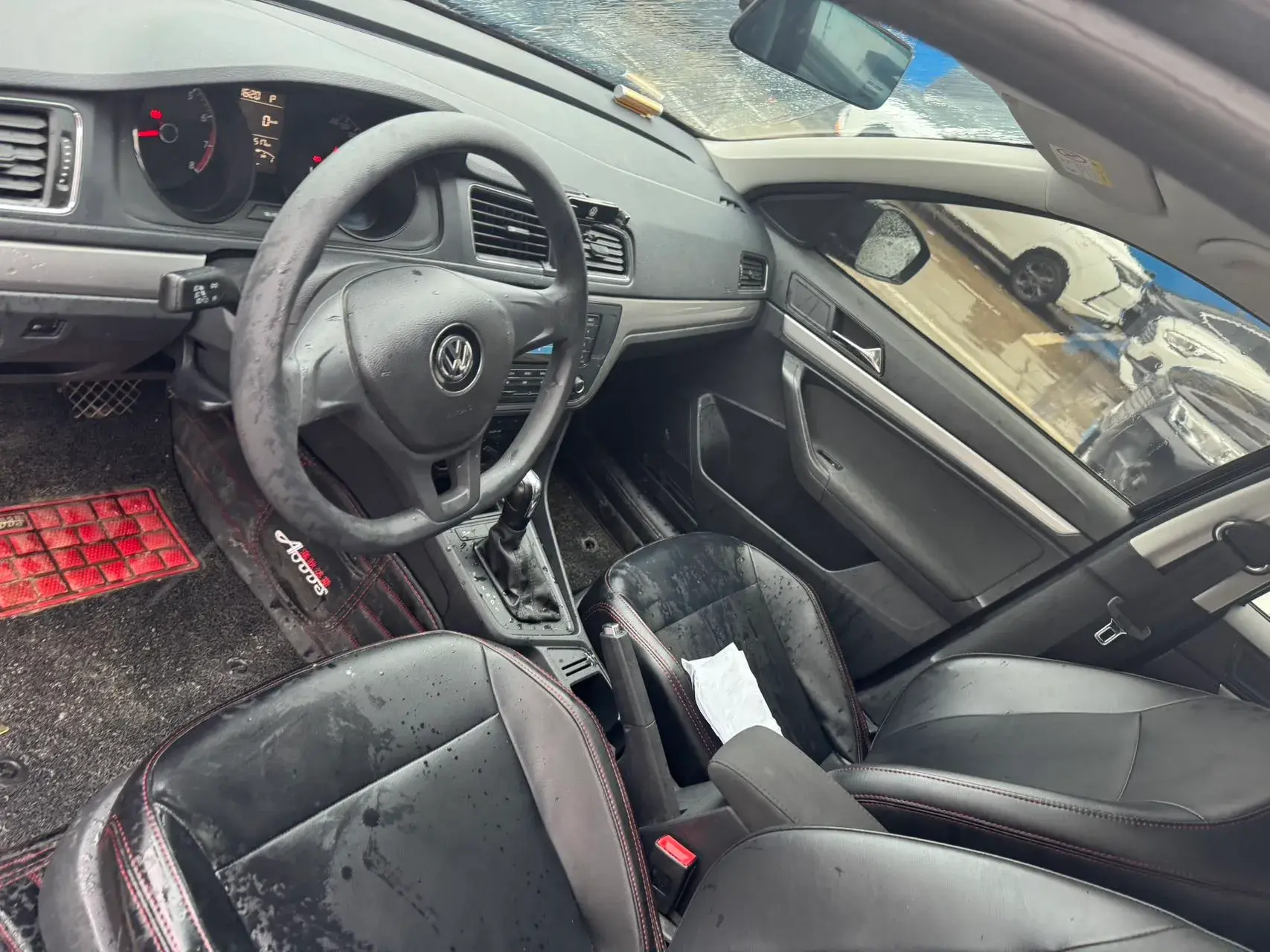 2017 VOLKSWAGEN LAVIDA thumbnail 3