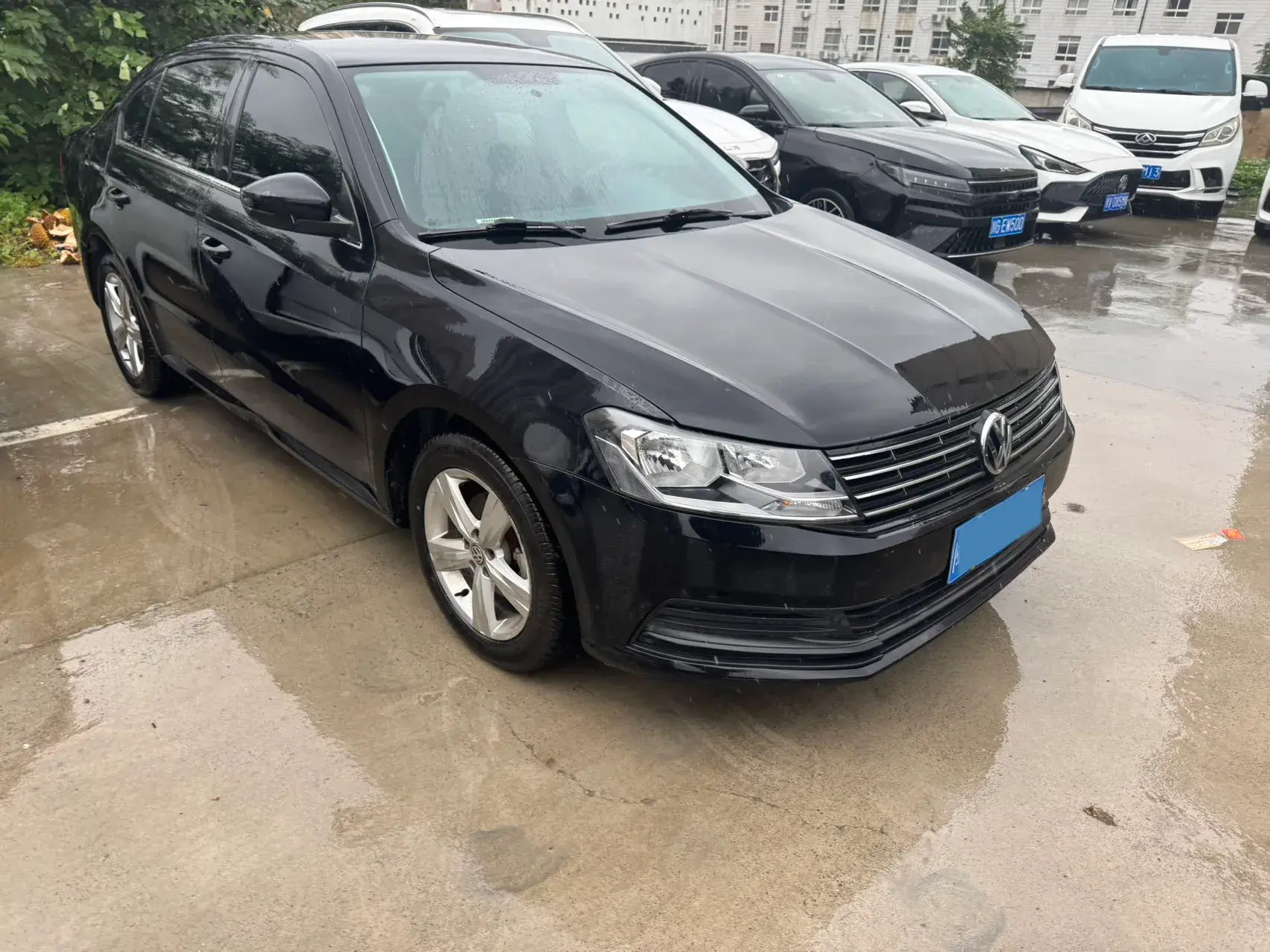 2017 VOLKSWAGEN LAVIDA thumbnail 4