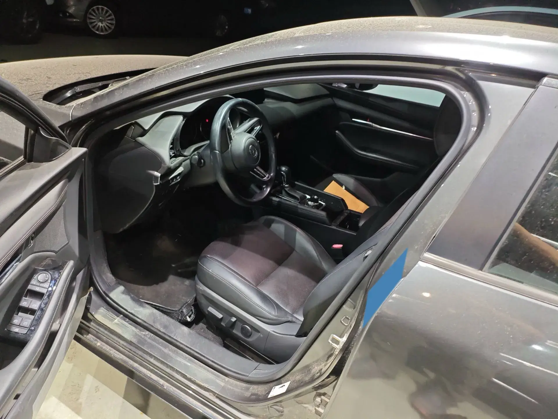 2020 MAZDA 3 thumbnail 4