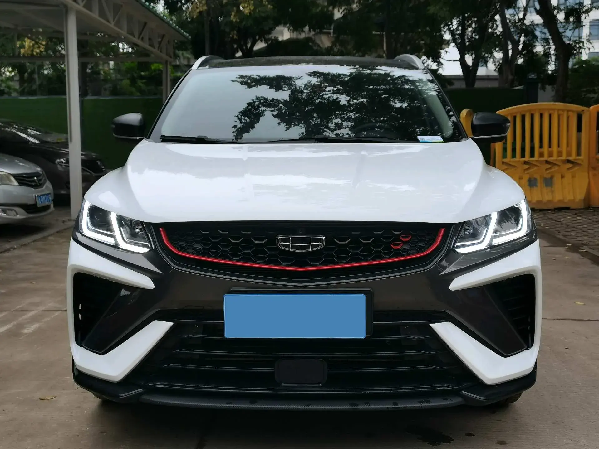 2021 GEELY COOLRAY thumbnail 2