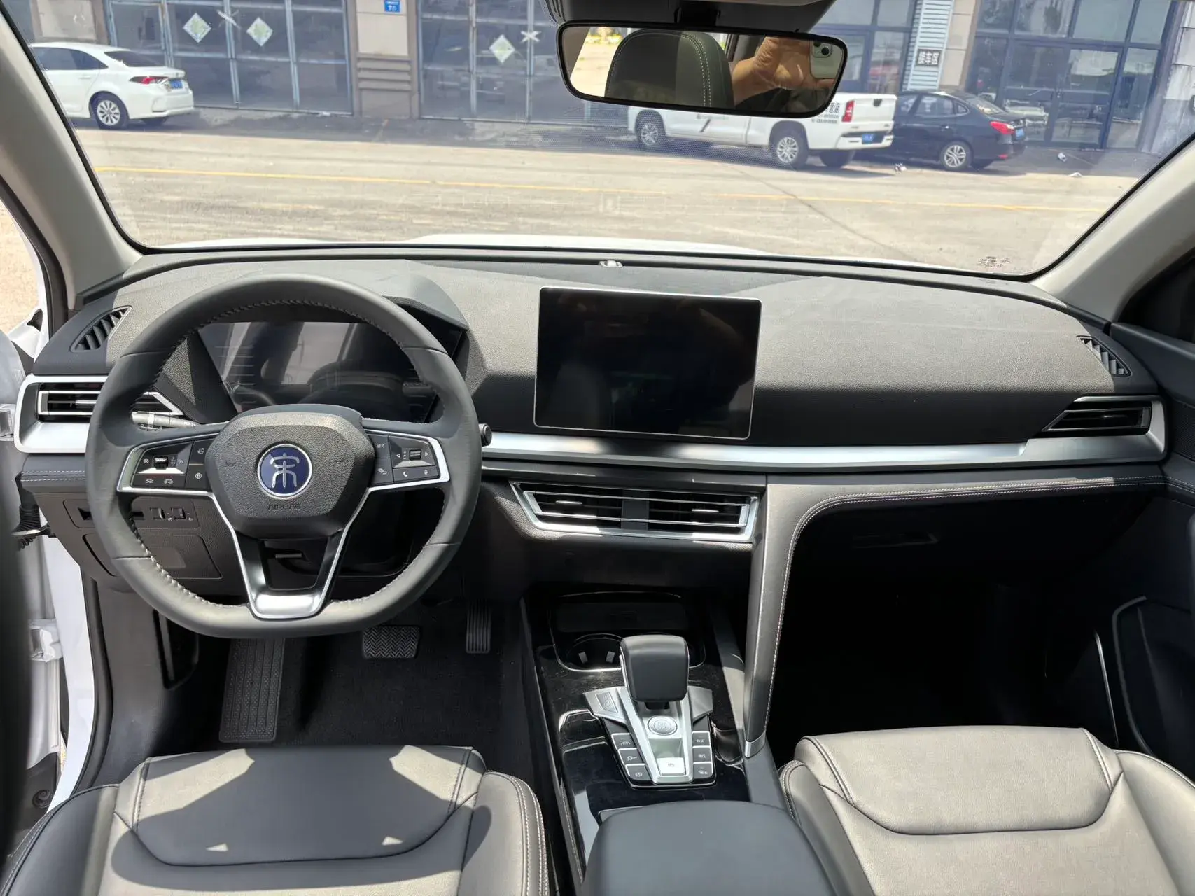 2019 BYD SONG thumbnail 4