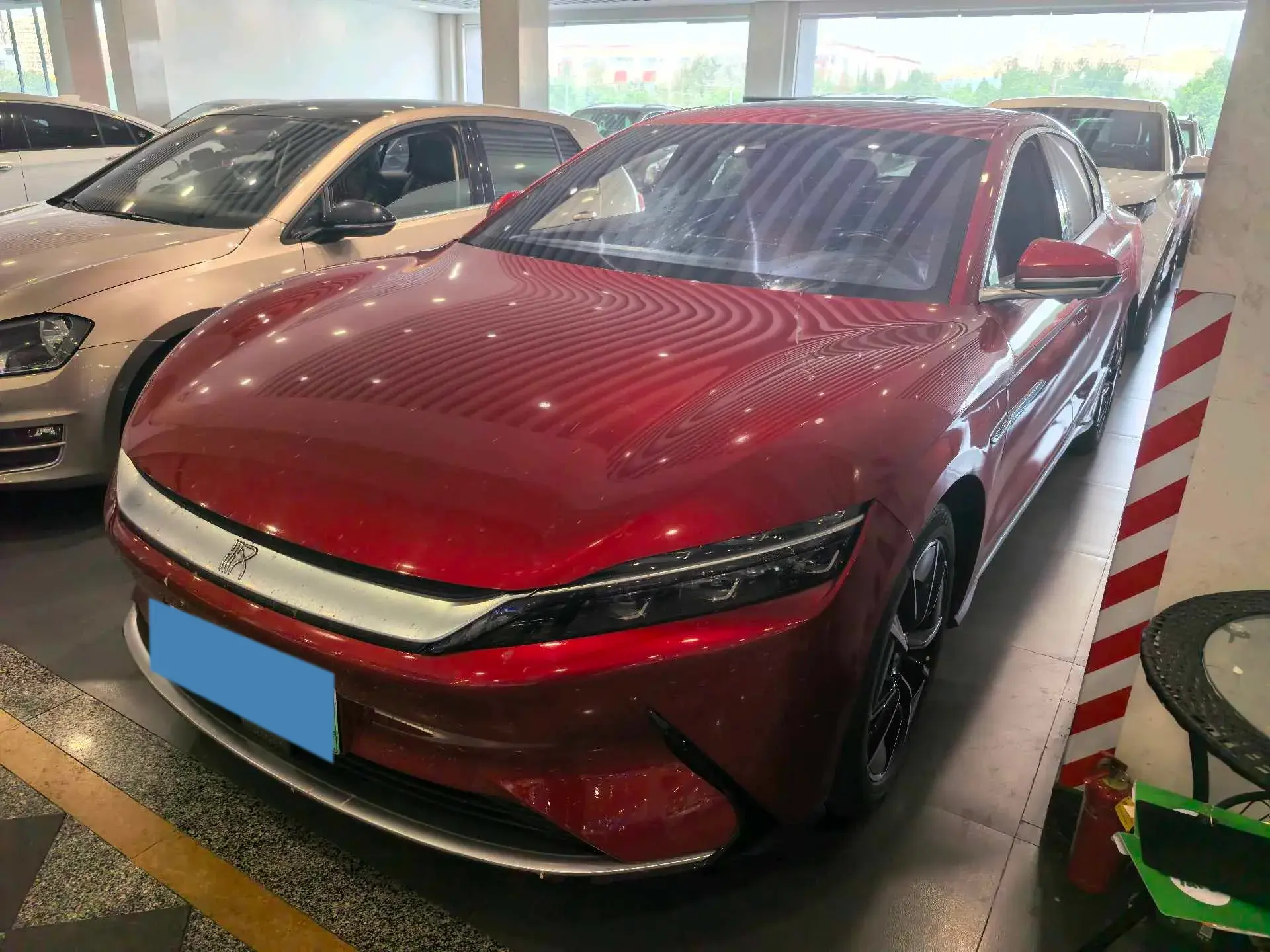 2020 BYD HAN view 1