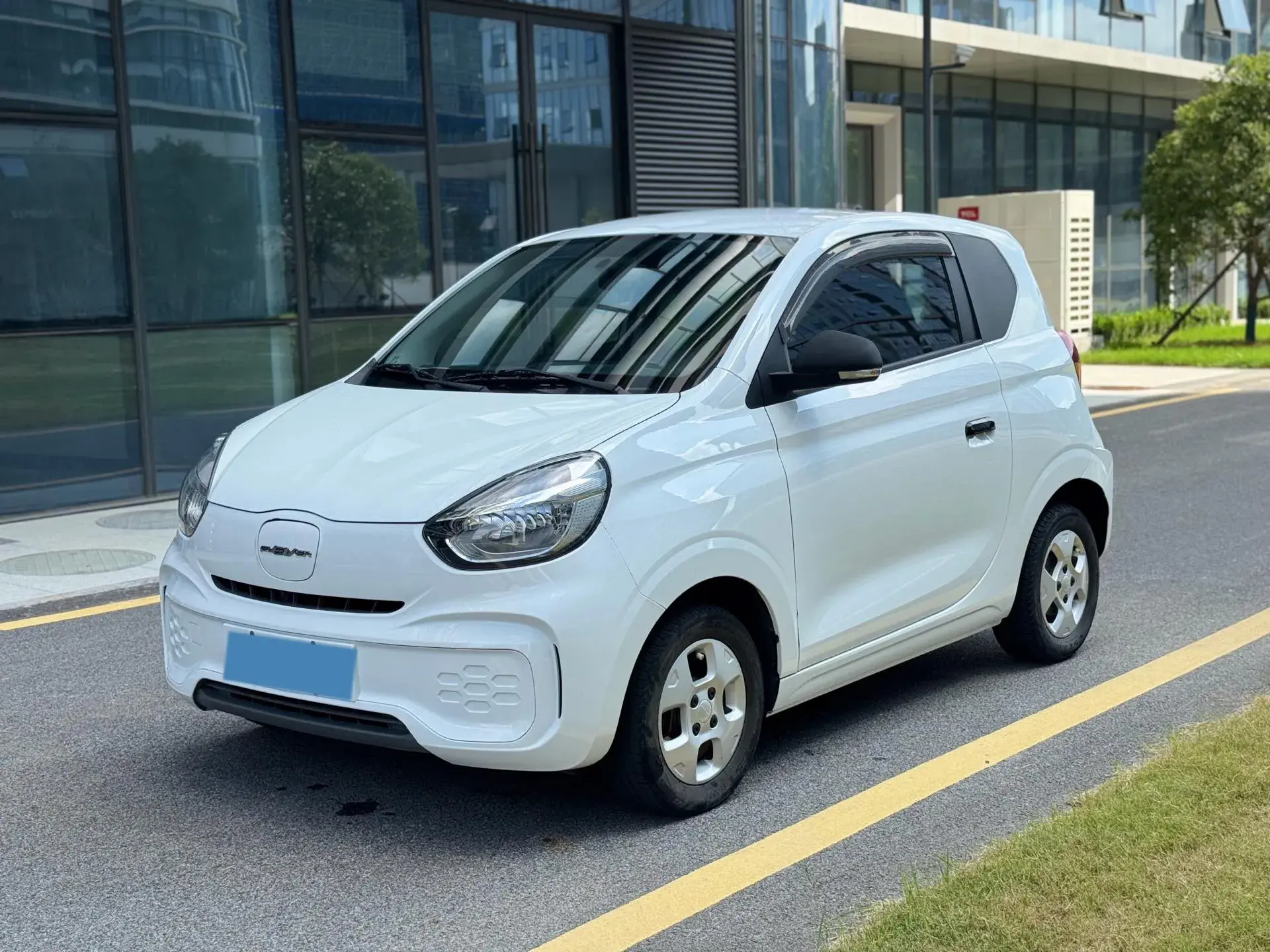 2021 ROEWE CLEVER view 1