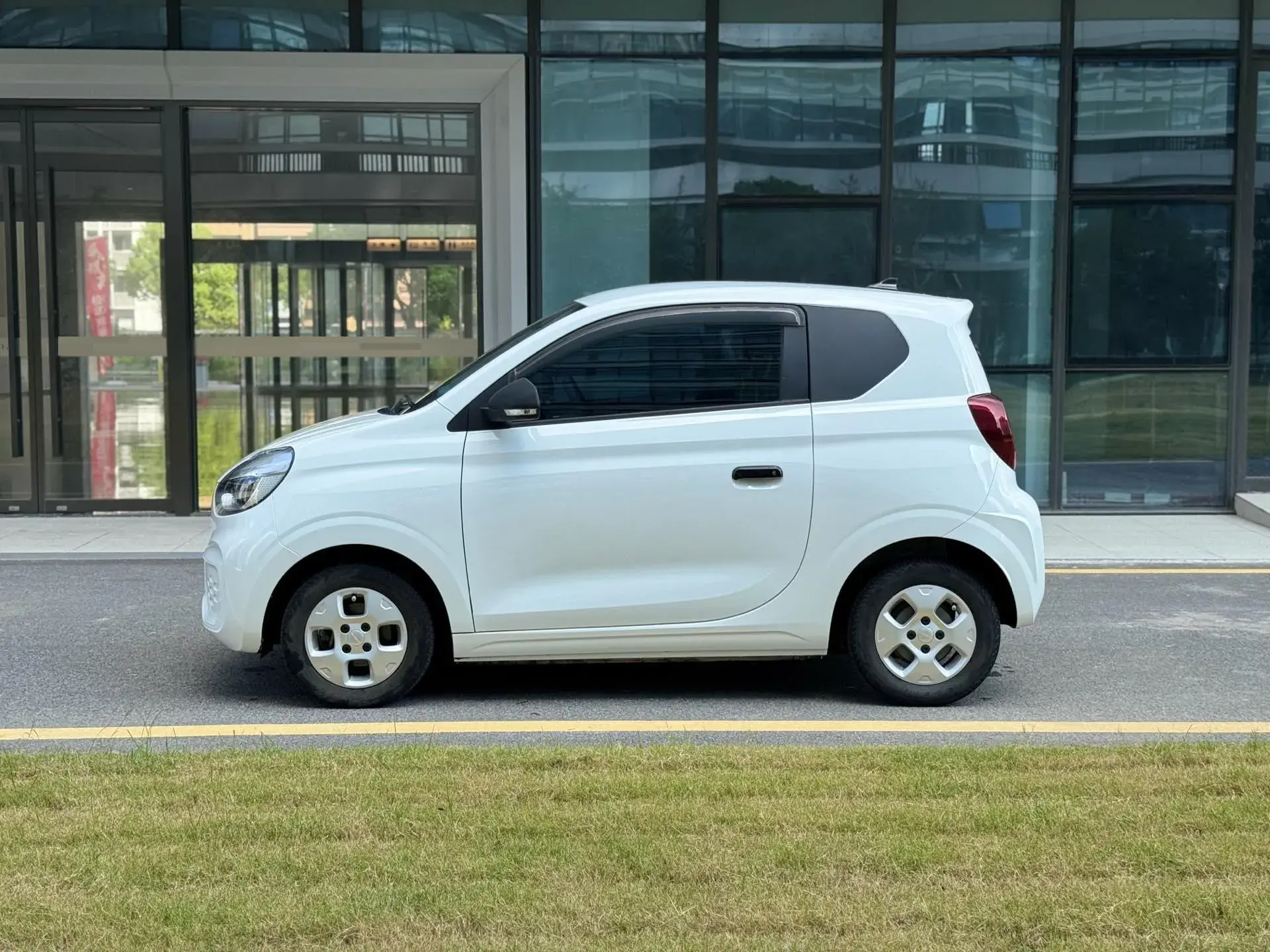 2021 ROEWE CLEVER thumbnail 3